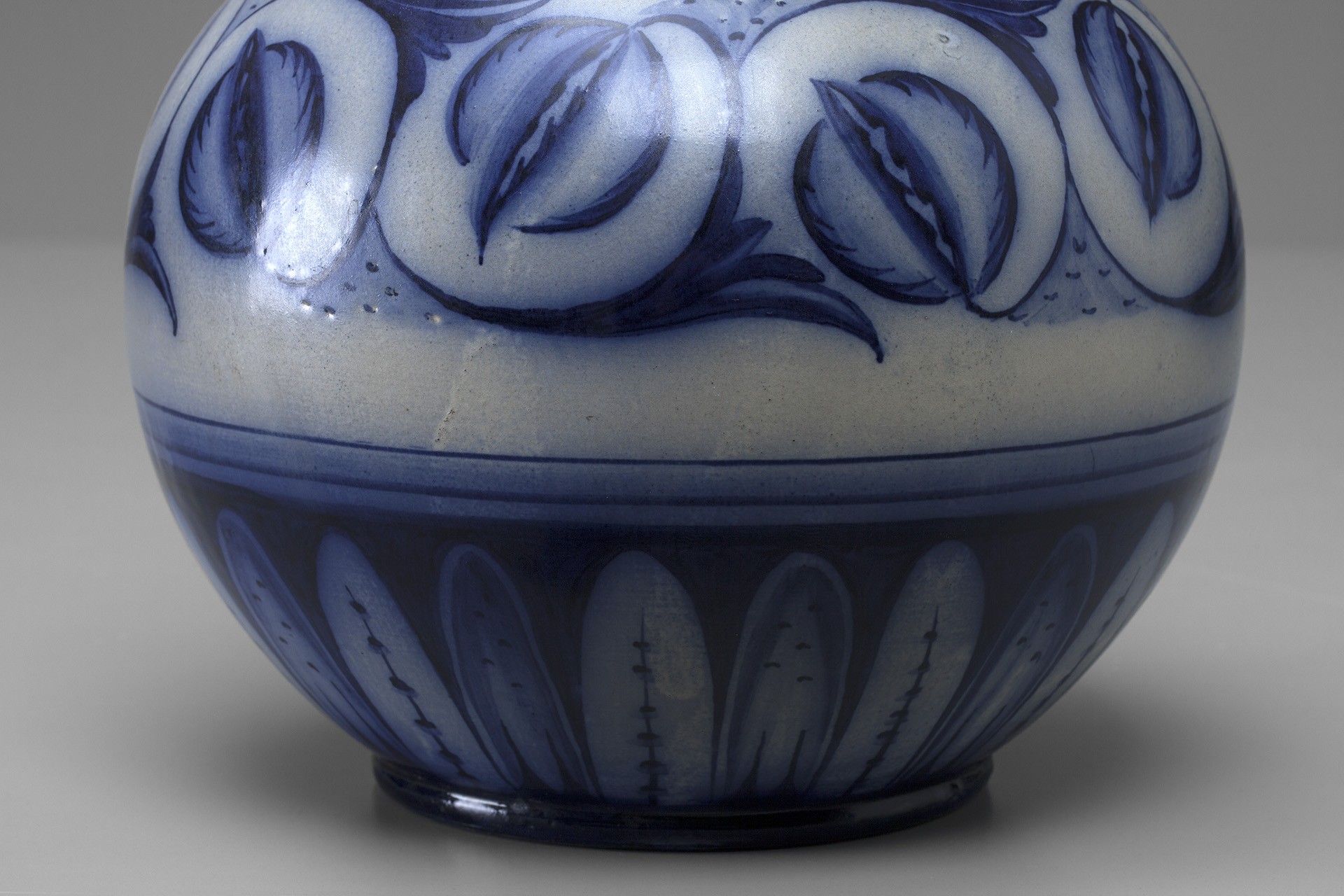 Vase image 4