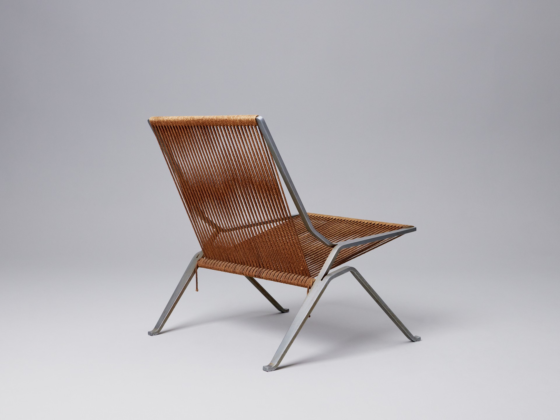 'PK-25' Lounge Chair image 4