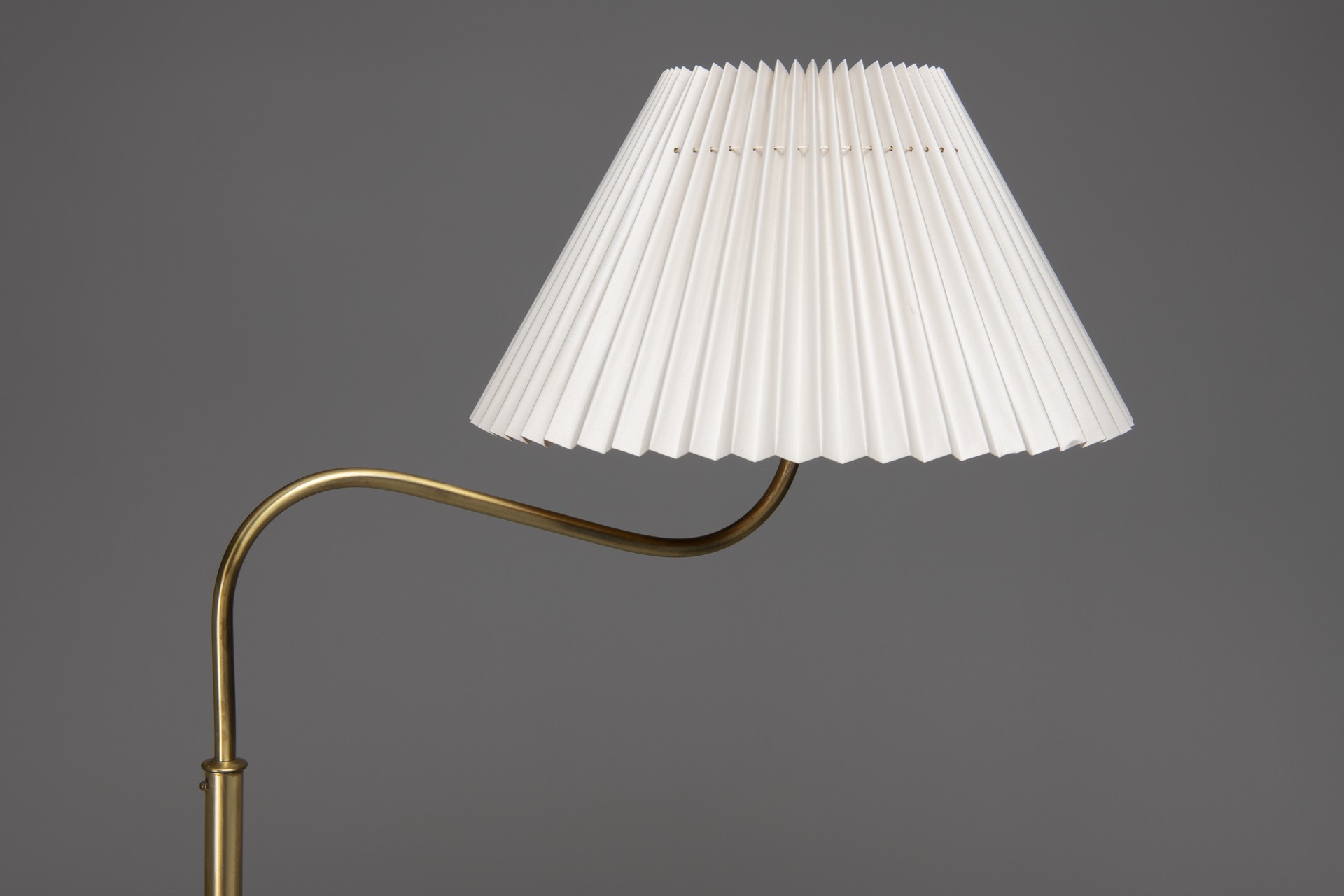 'Large Camel' Floor Lamp, Model No. 2368 image 2