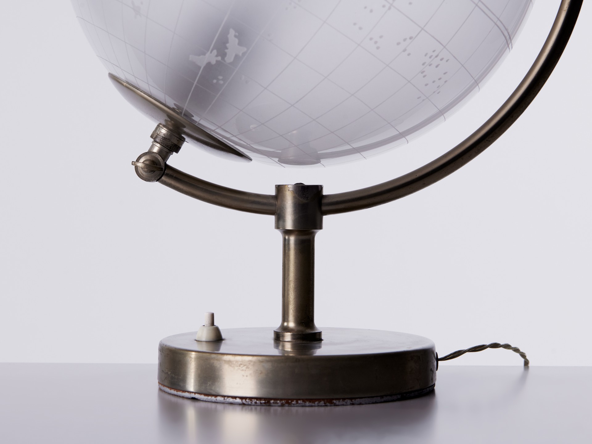Illuminated Glass Globe image 4