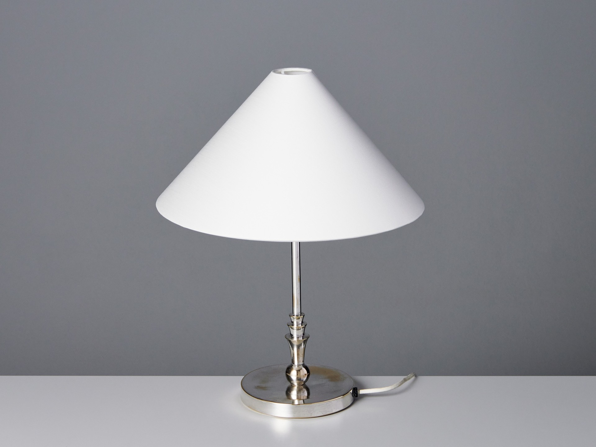 Table Lamp image 3