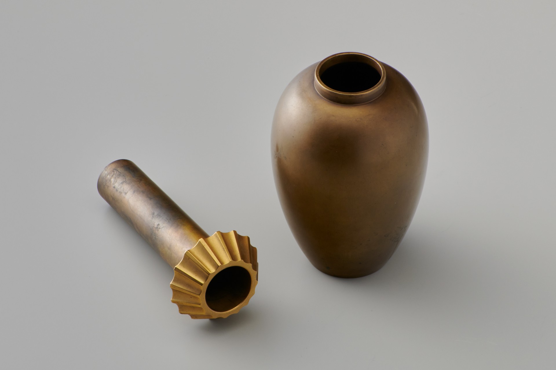 Pair of Vases image 5