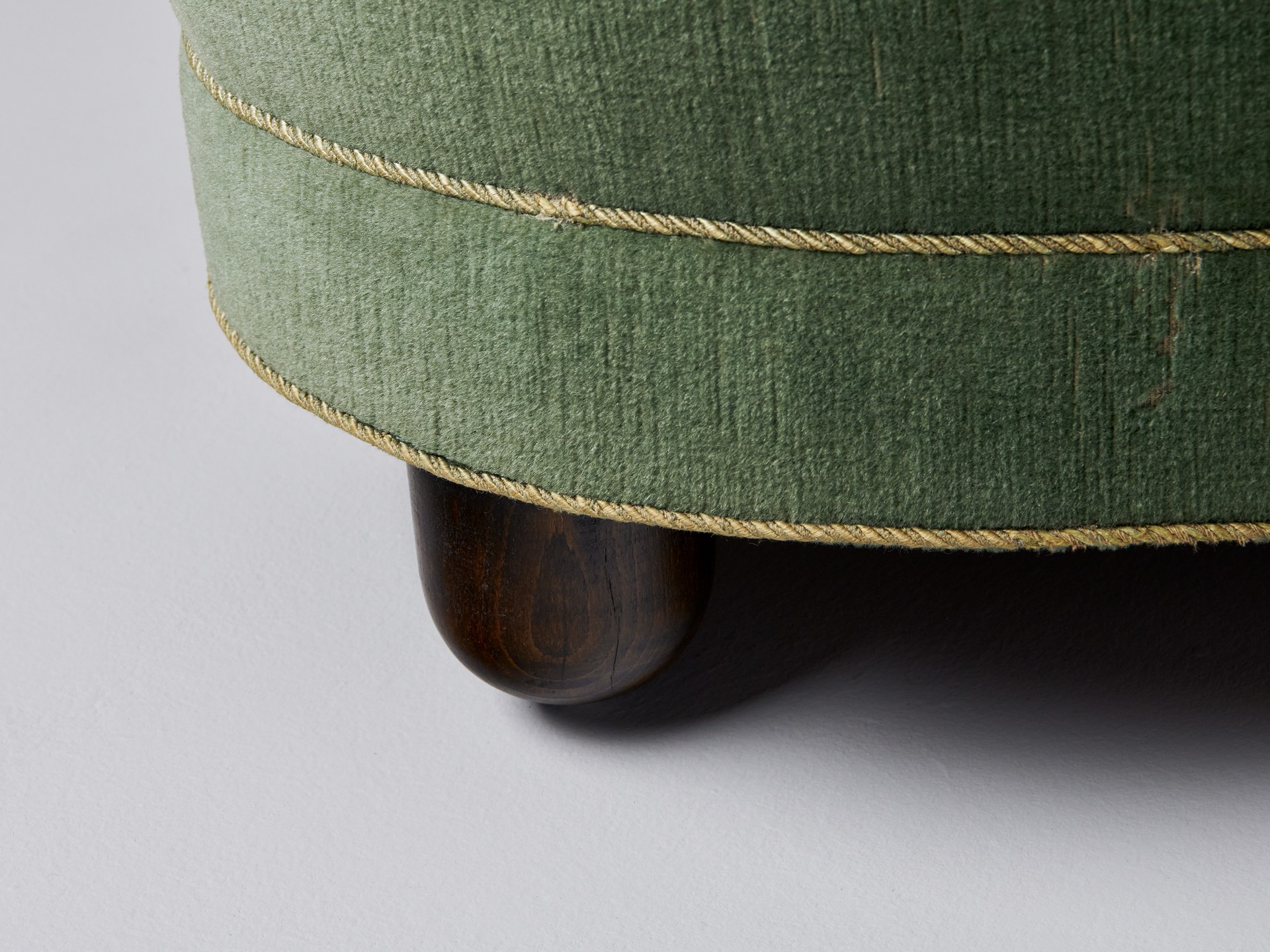 Curved Sofa image 8