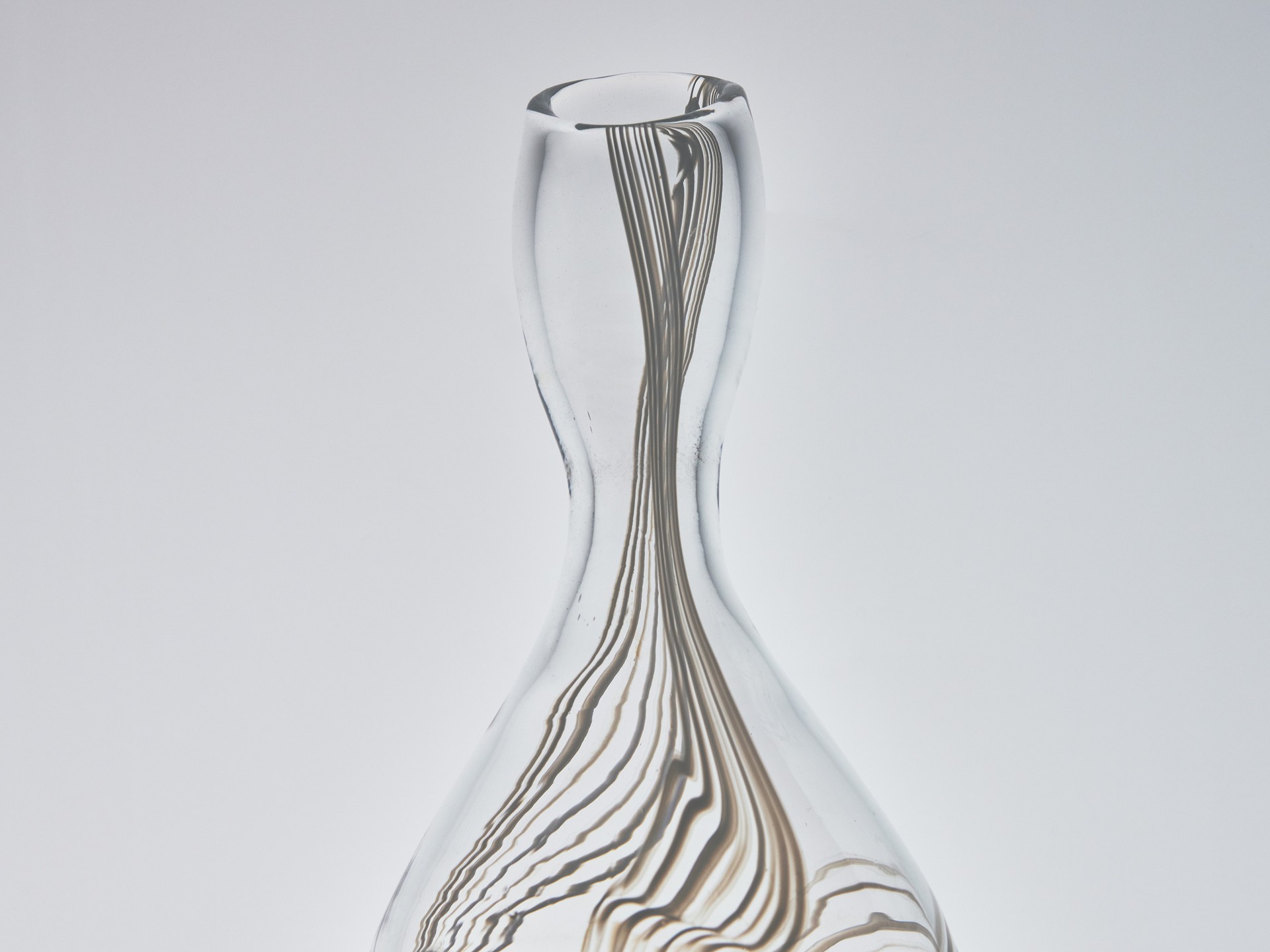 Vase image 4