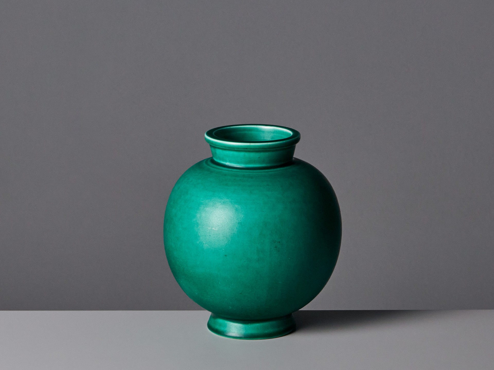 'Argenta' Vase image 2