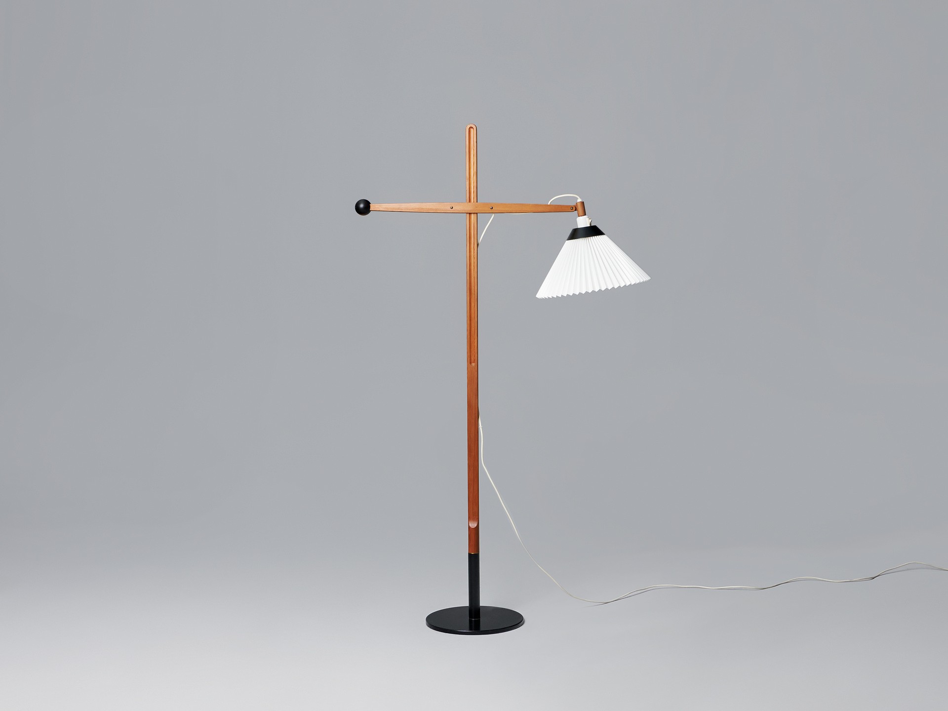 Floor Lamp image 3