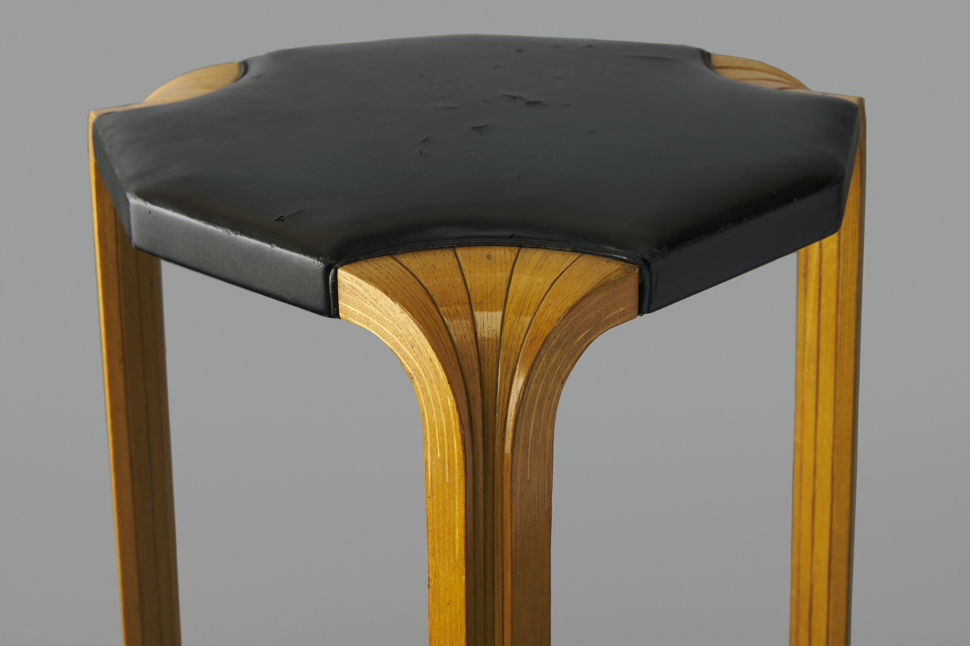 Fan Leg Stool, Model no. X602 image 3
