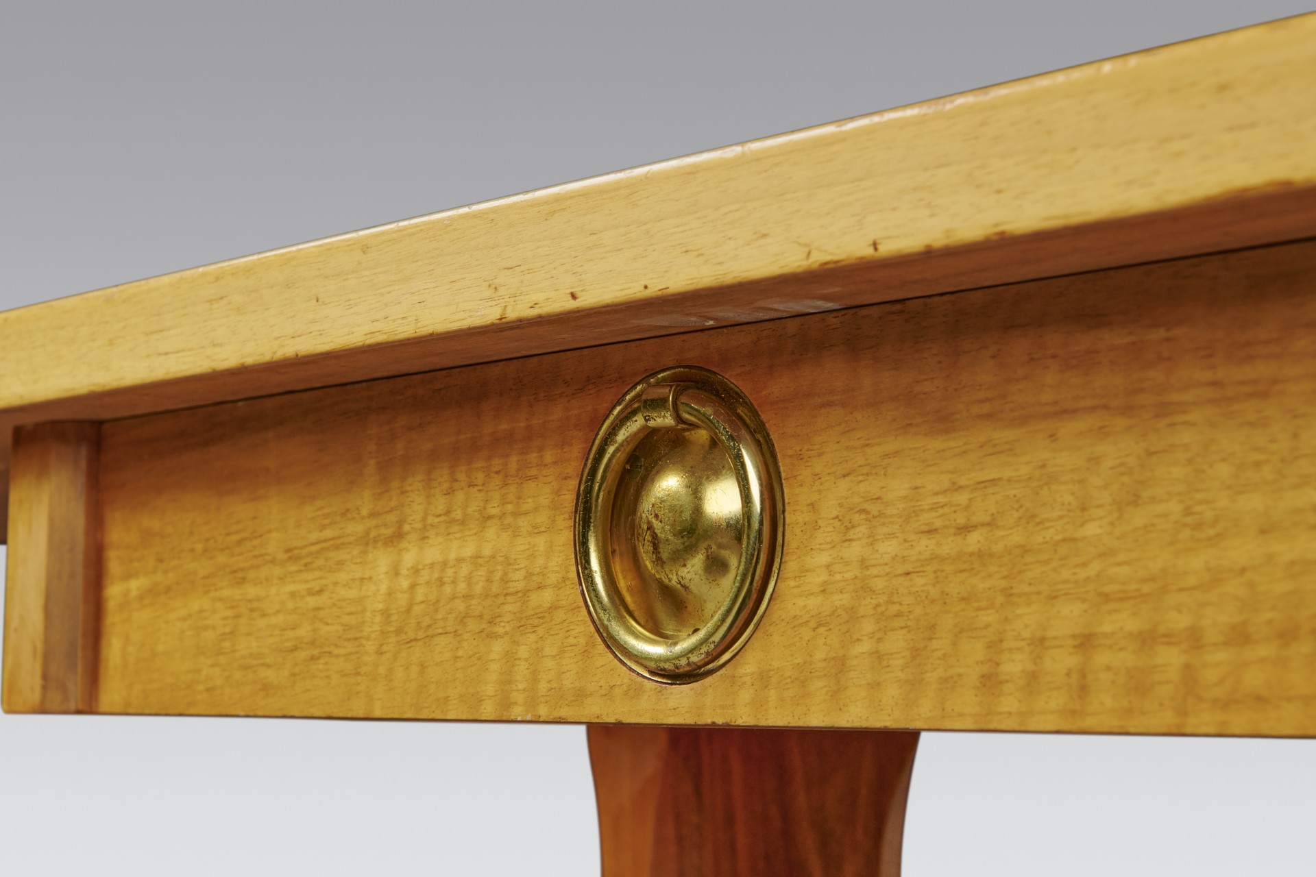 Library Console image 5