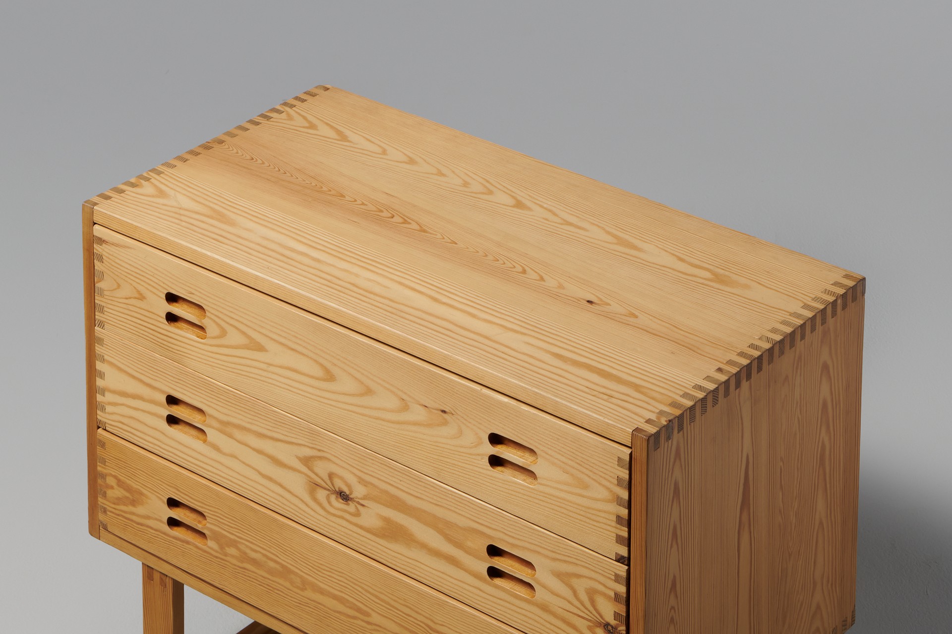 Cabinet image 5