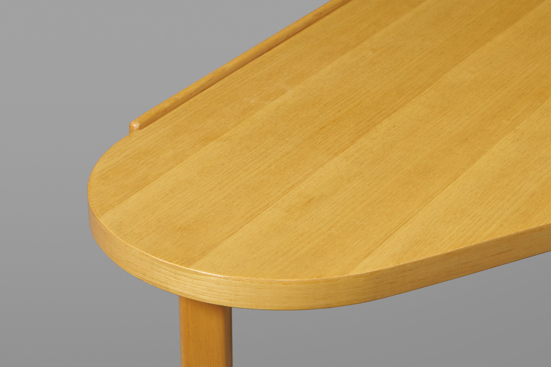 Prototype Table image 3