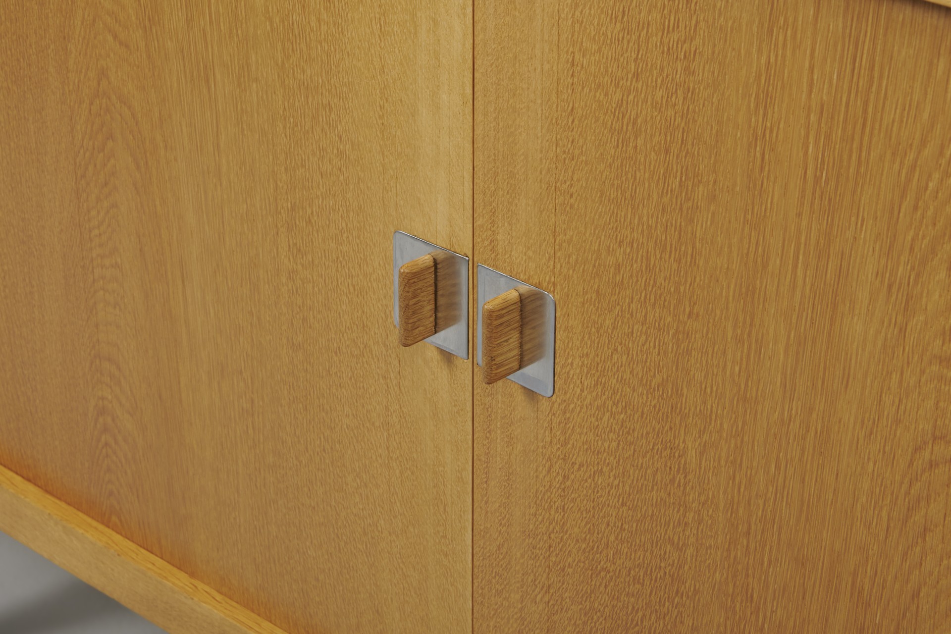 'President' Sideboard image 6