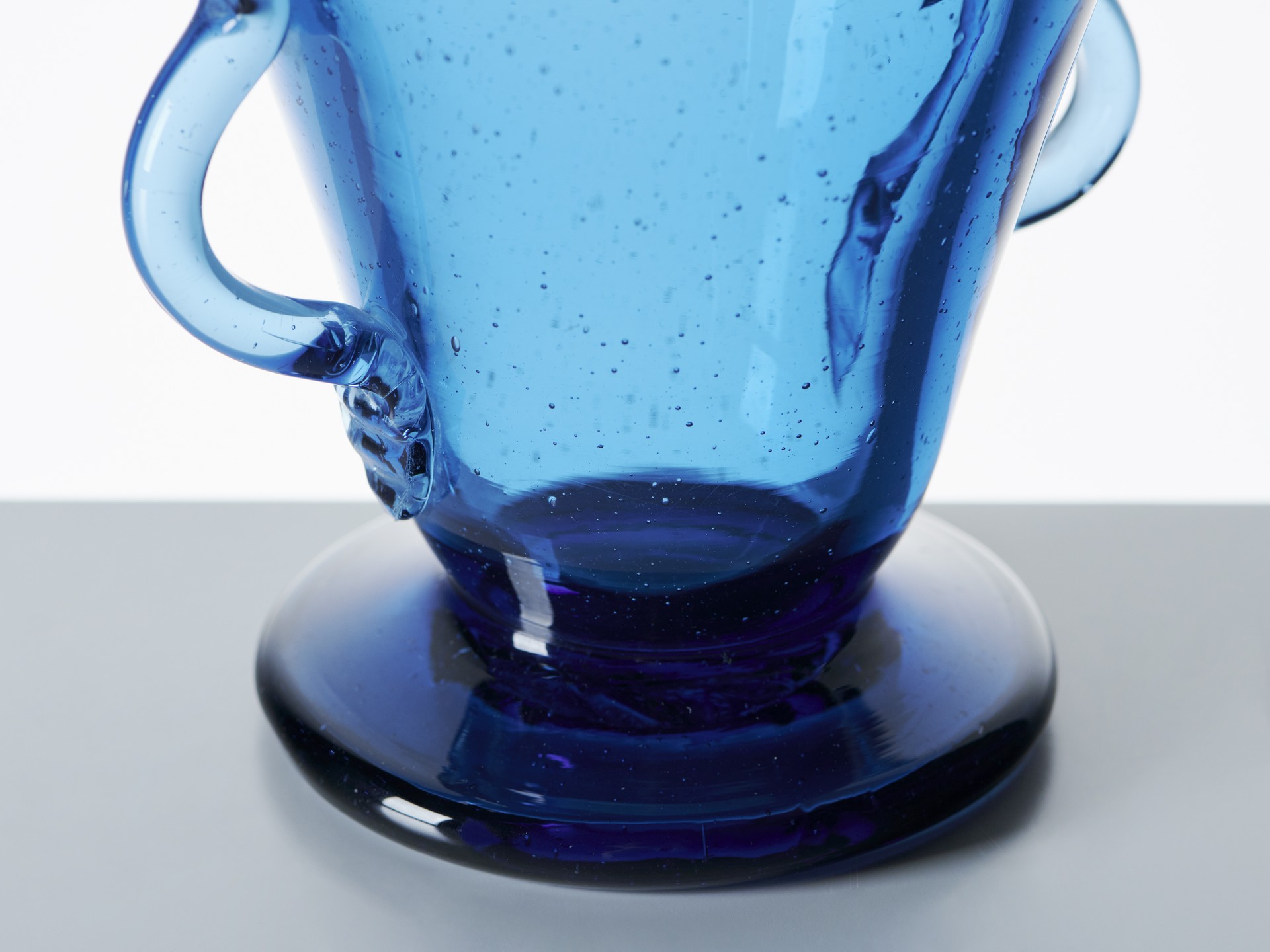 Vase image 6