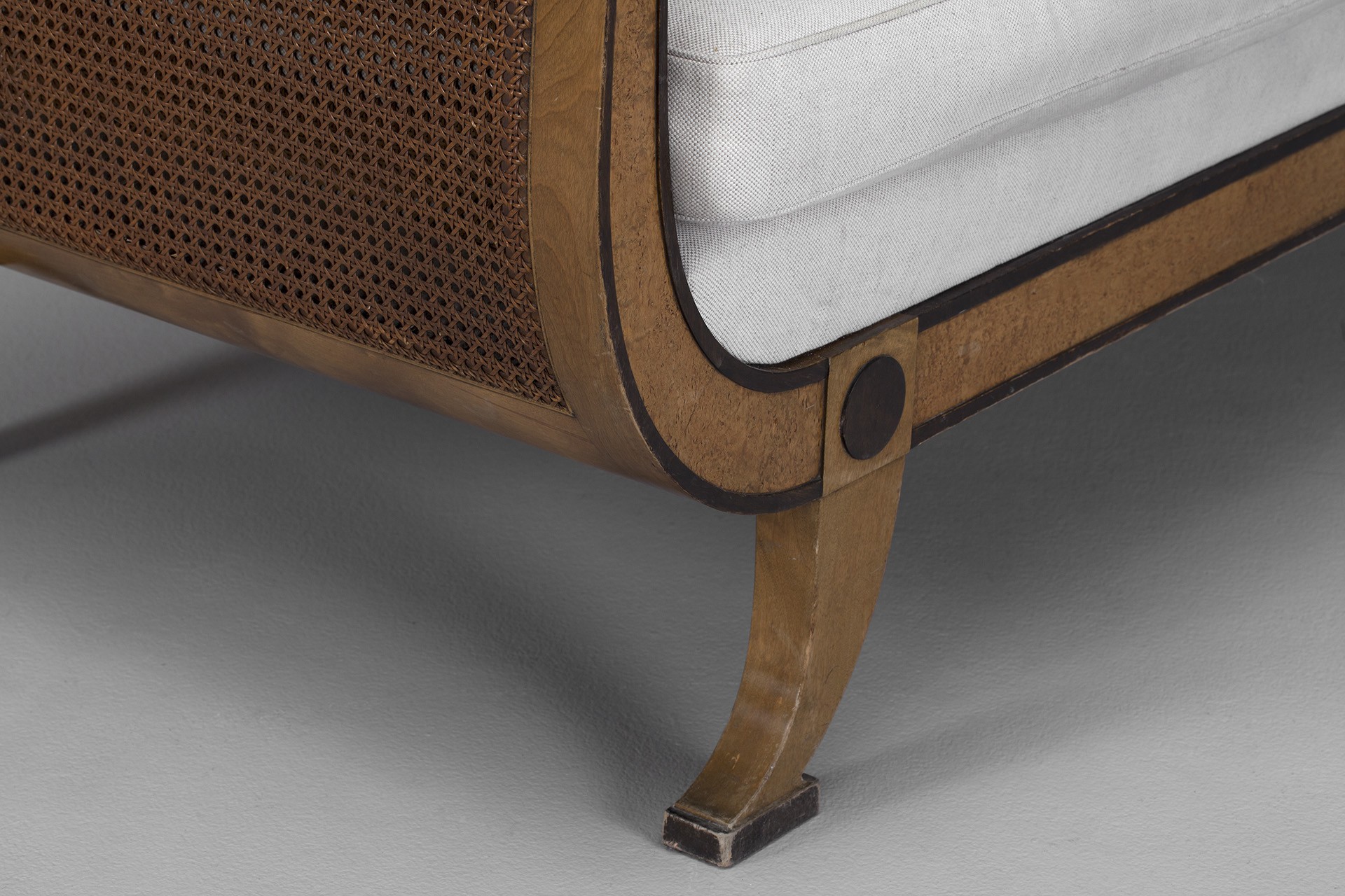 Sofa image 4
