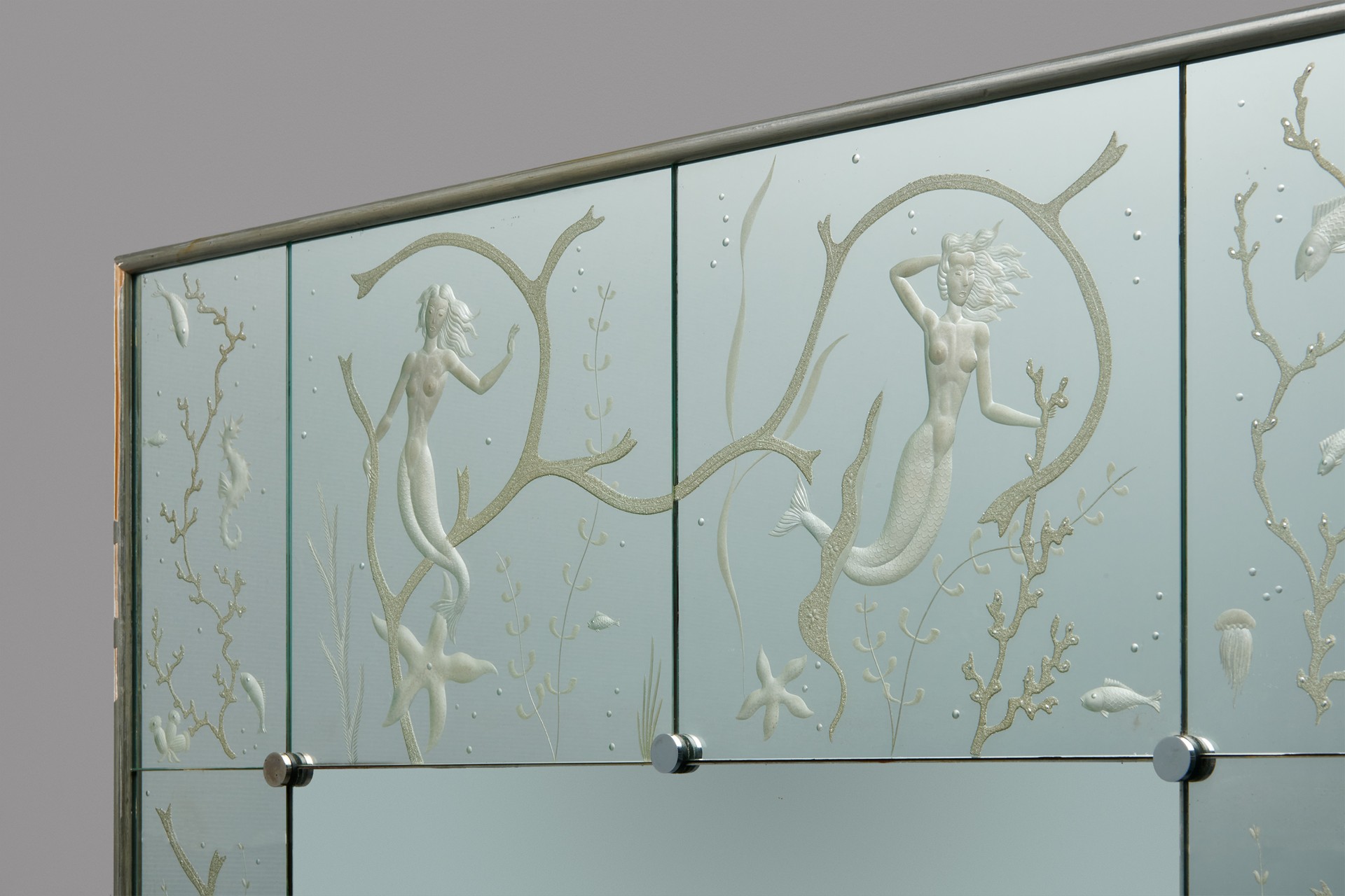 Mirror image 4