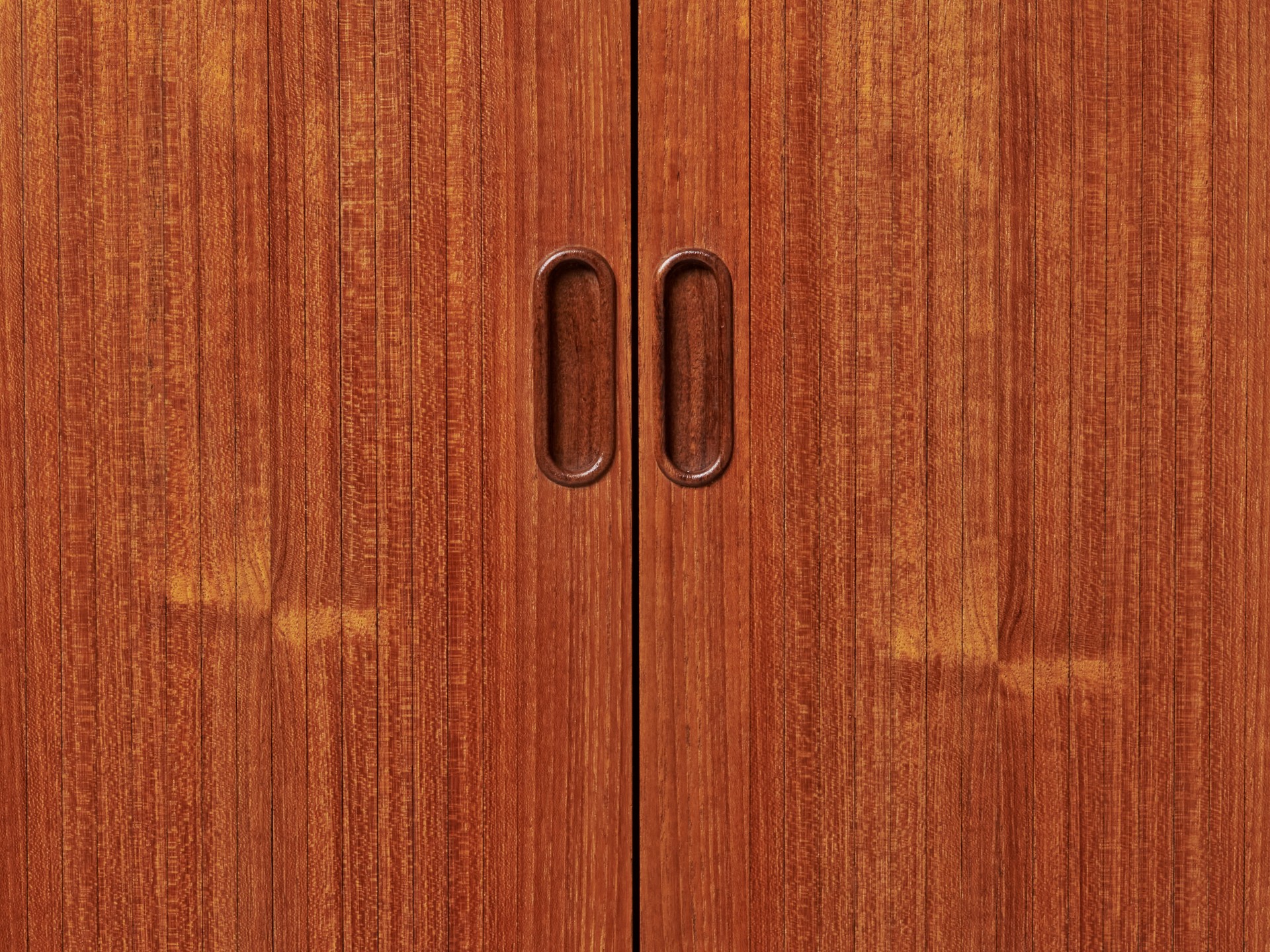 Sideboard image 7