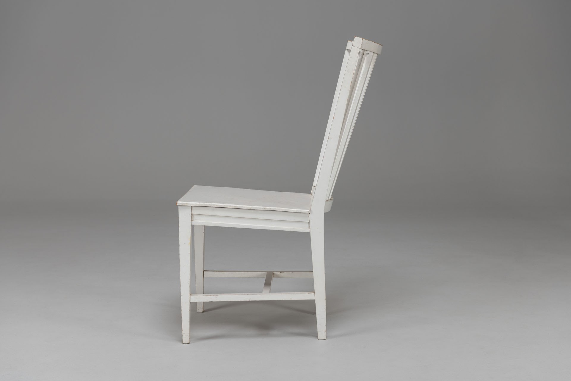 Four Chairs image 6