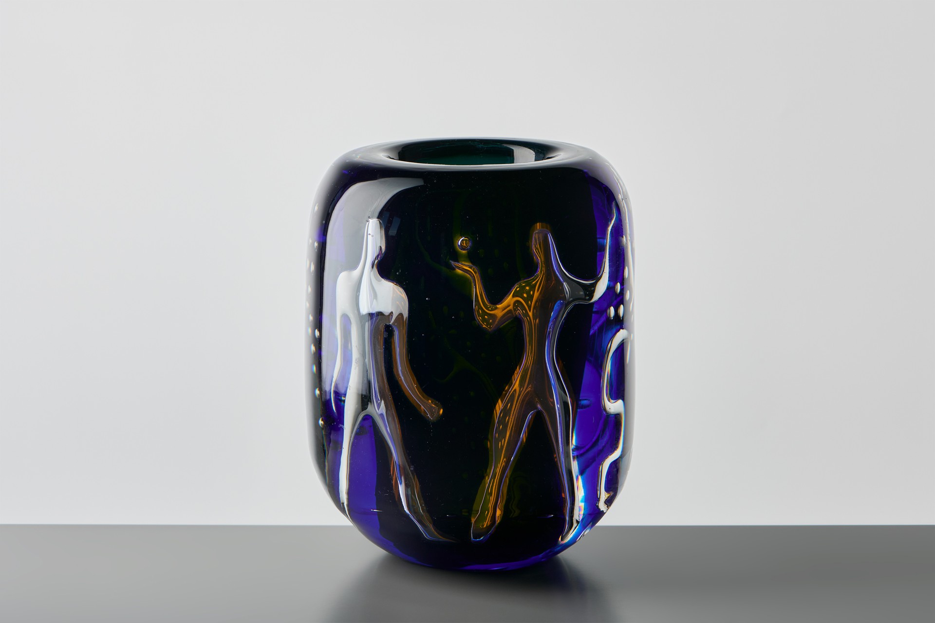 Early 'Adam and Eve' Ariel Vase image 3