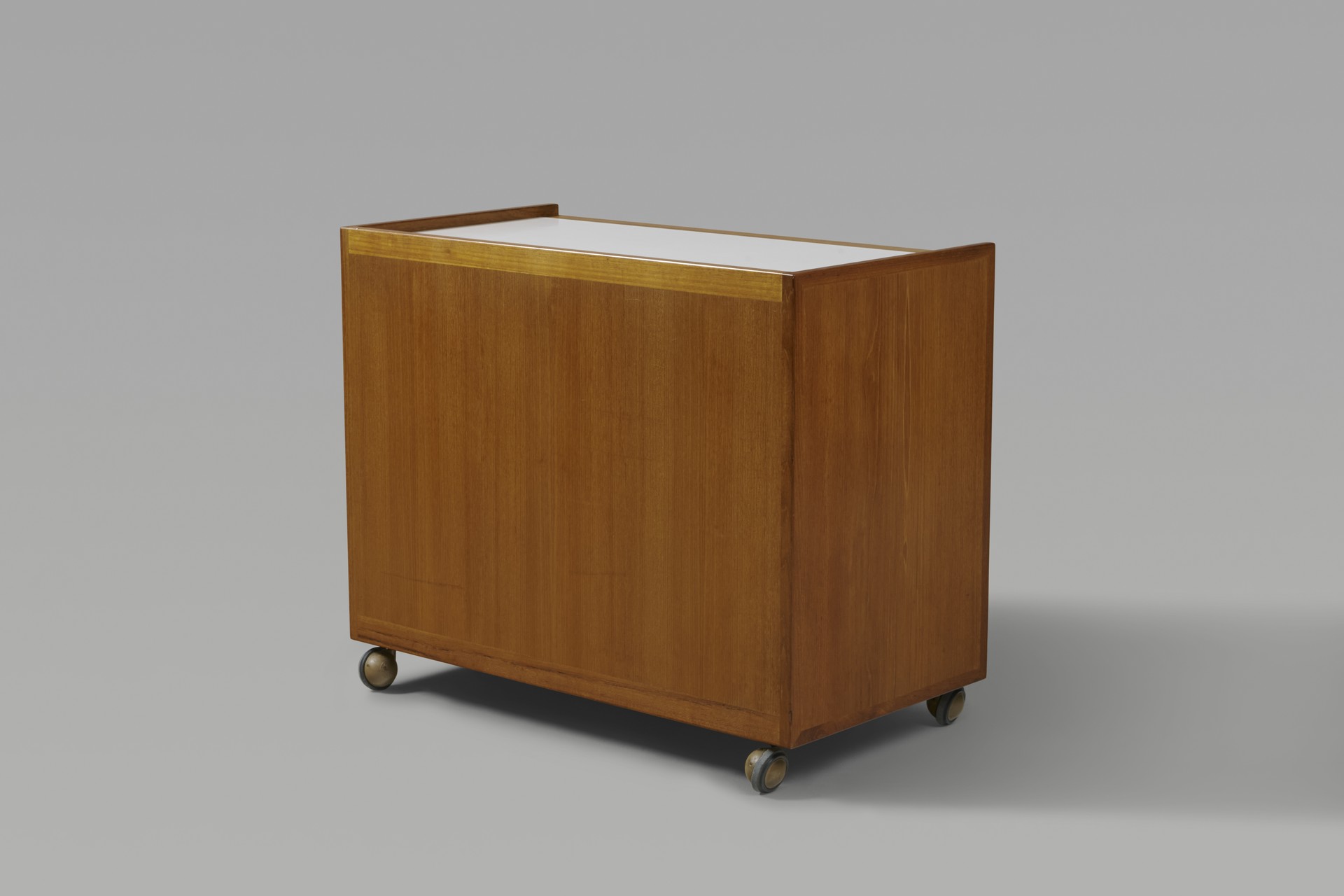 Cabinet image 4