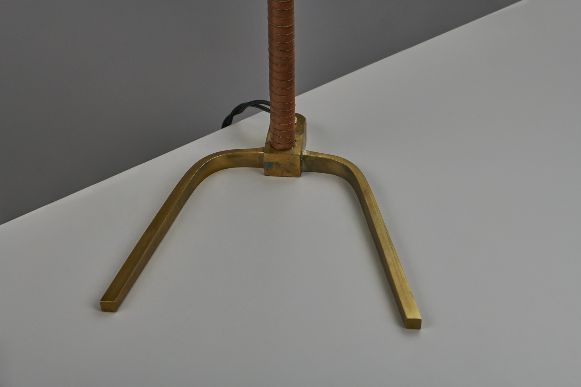 Table Lamp image 4