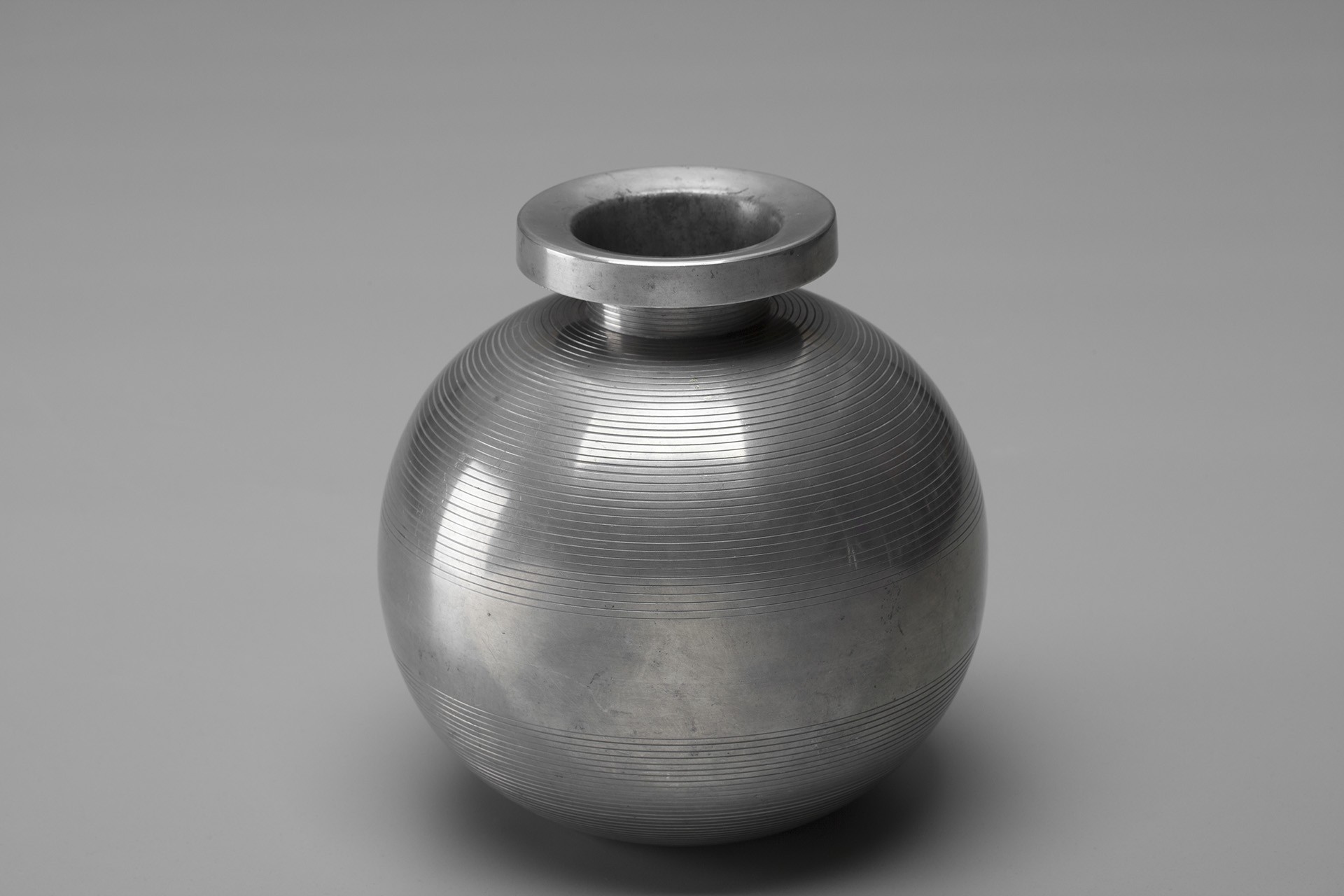 Vase image 2