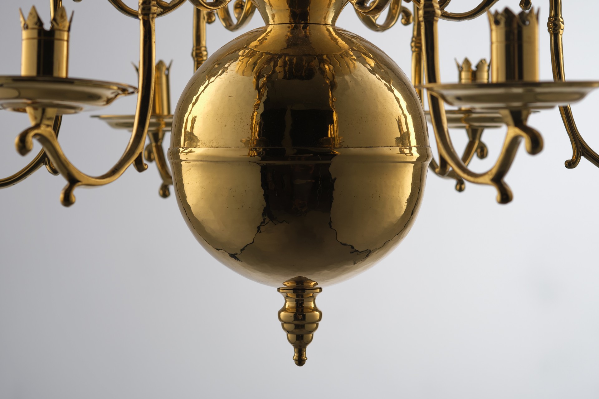 Chandelier image 4