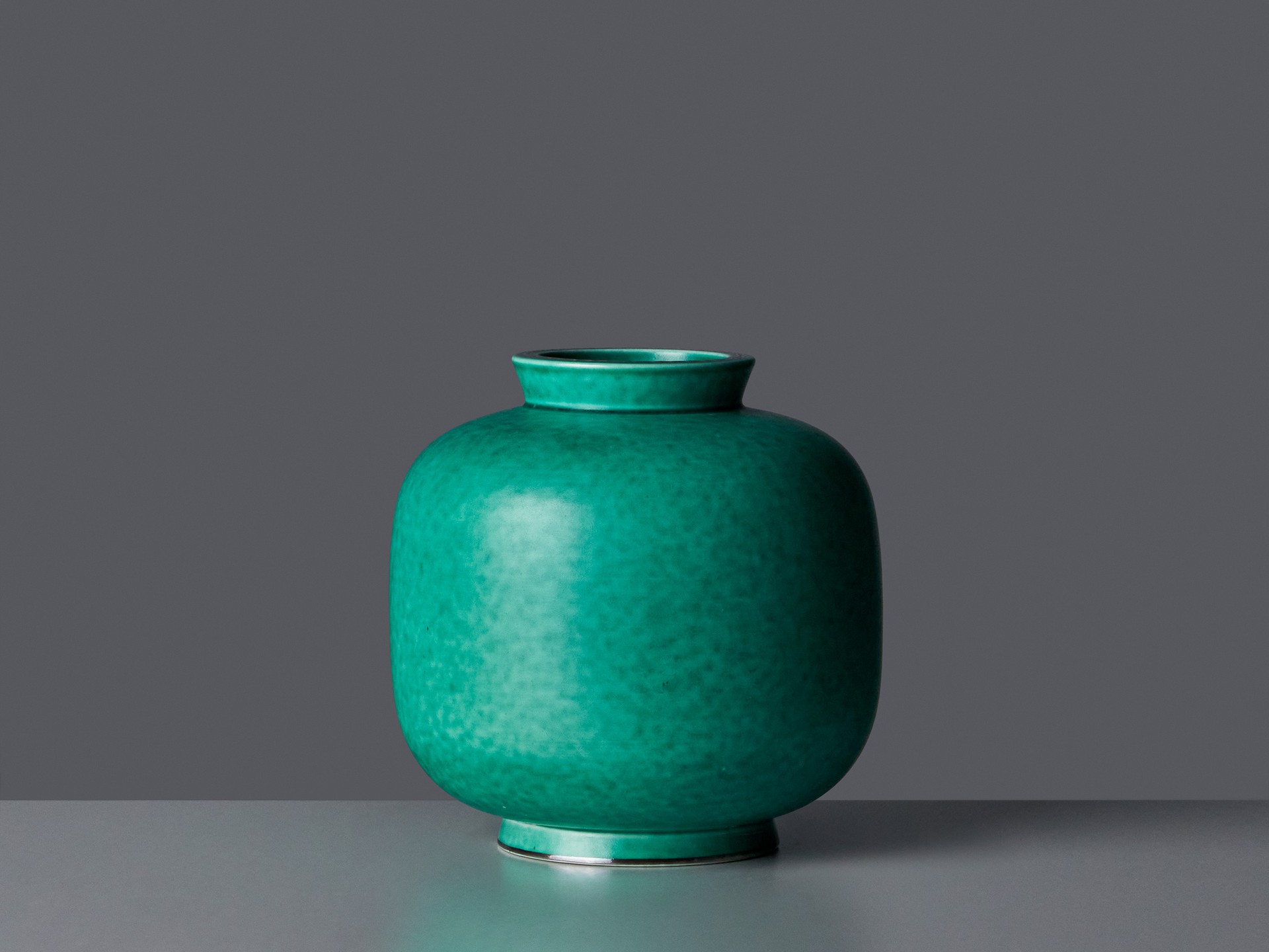 'Argenta' Vase image 3