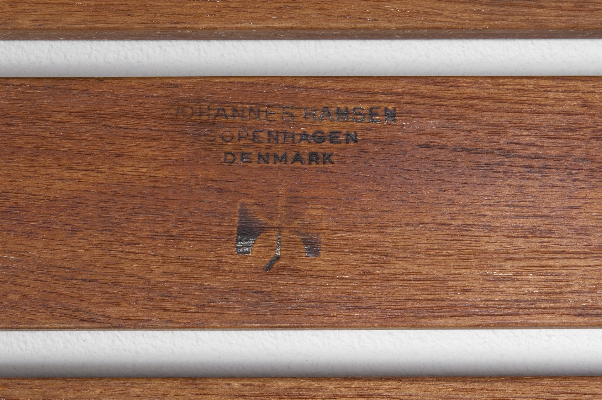 Bench image 3