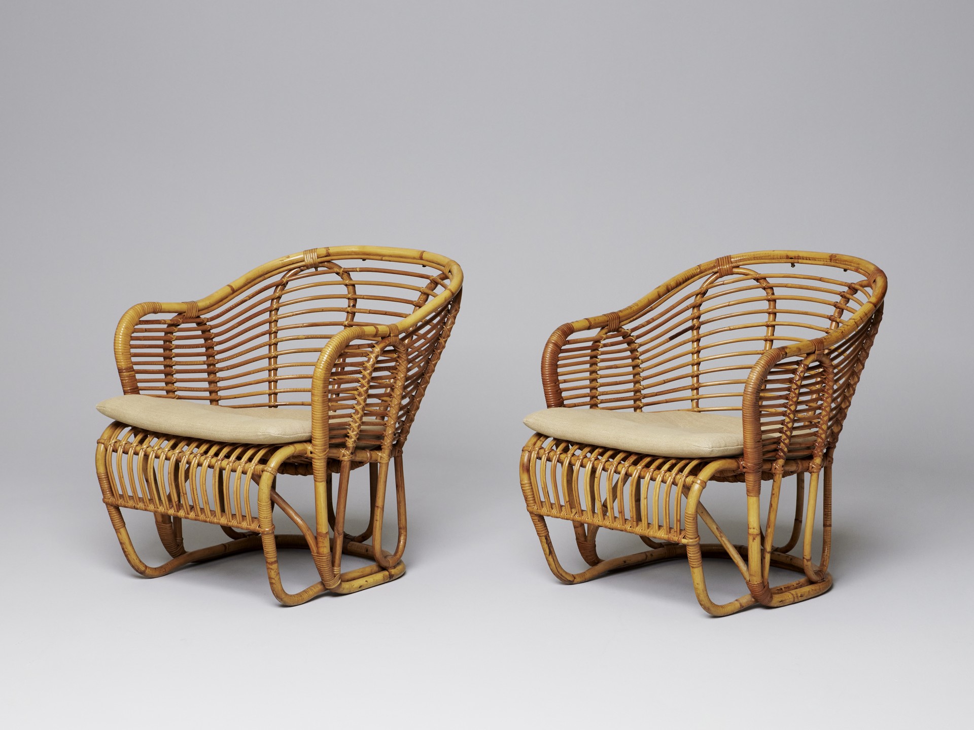 Sofa and Pair of Armchairs image 6