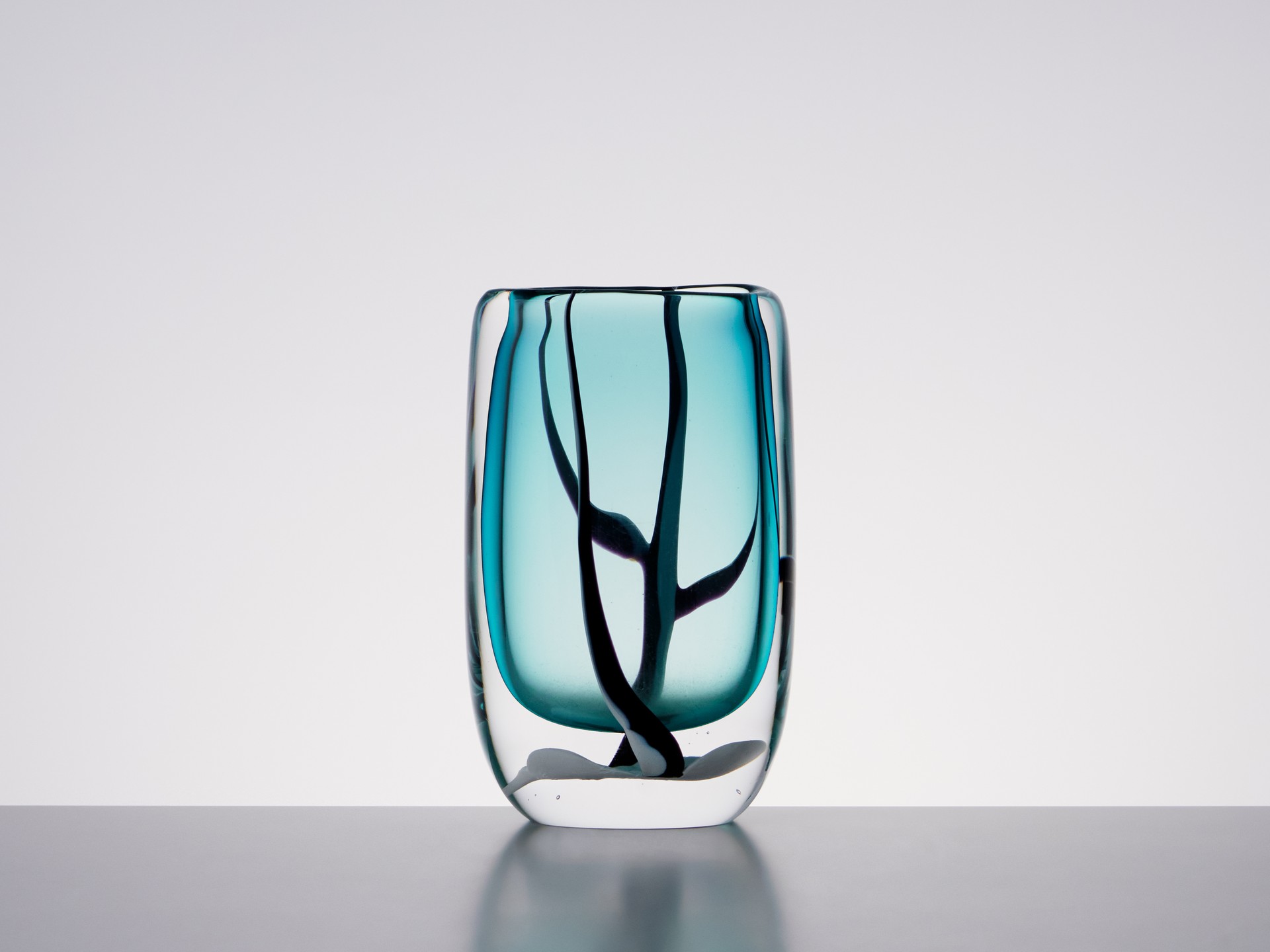 'Winter' Vase image 3