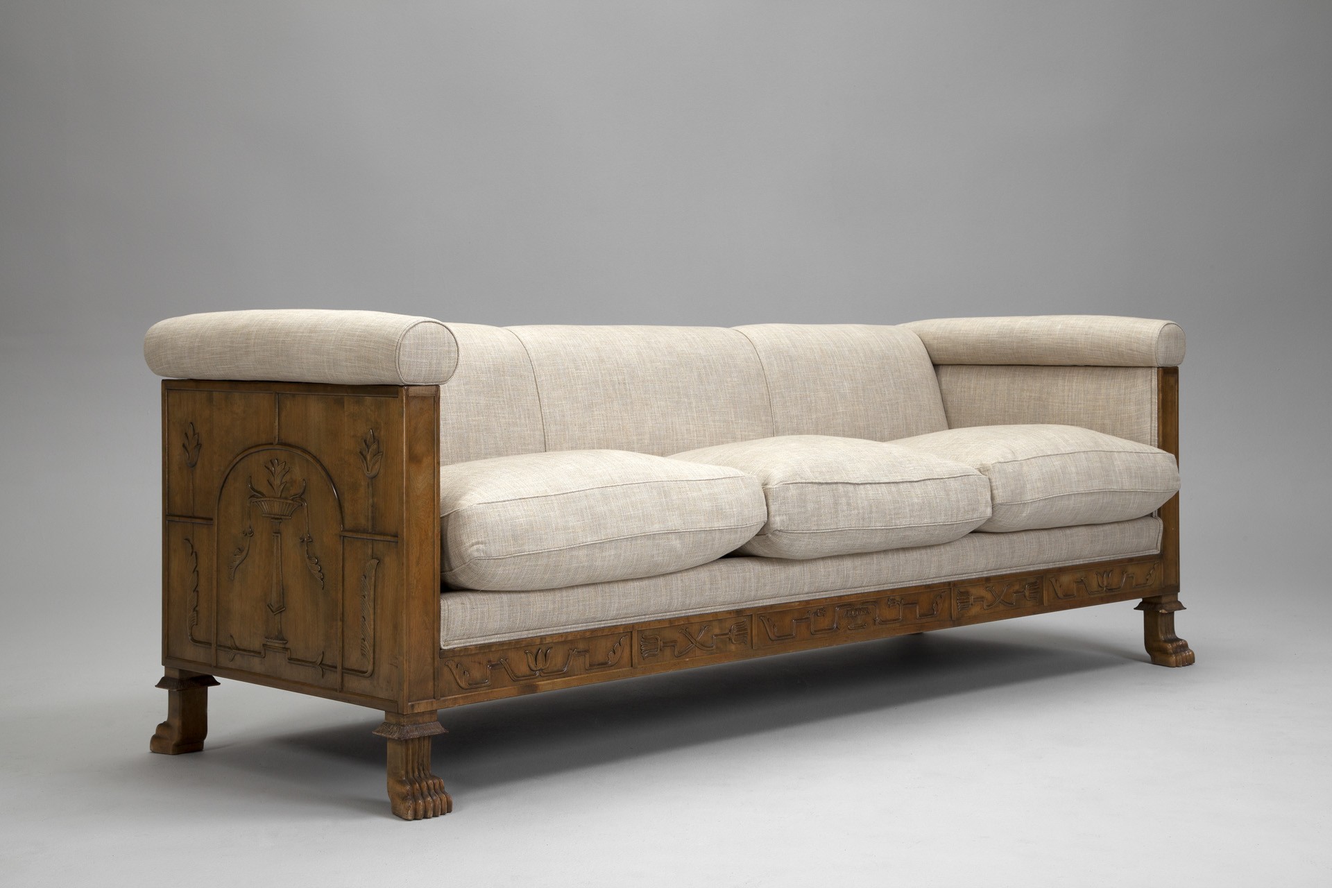 Caesar Sofa image 4