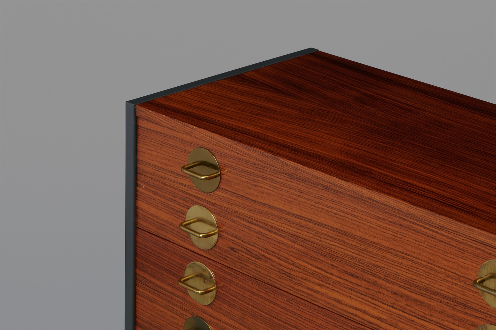 Sideboard, from the 'Triva Modul' Series image 4