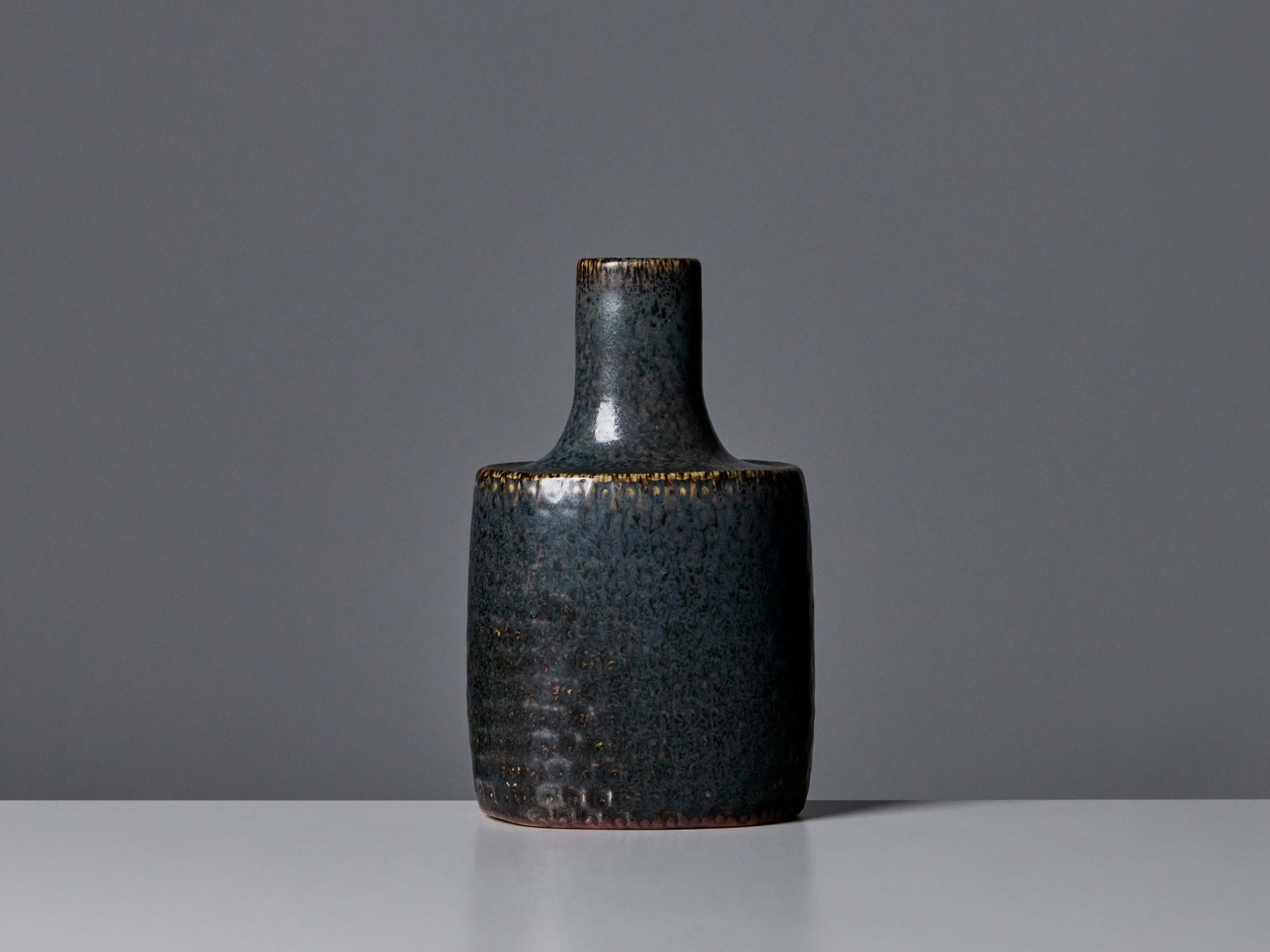 Vase image 3
