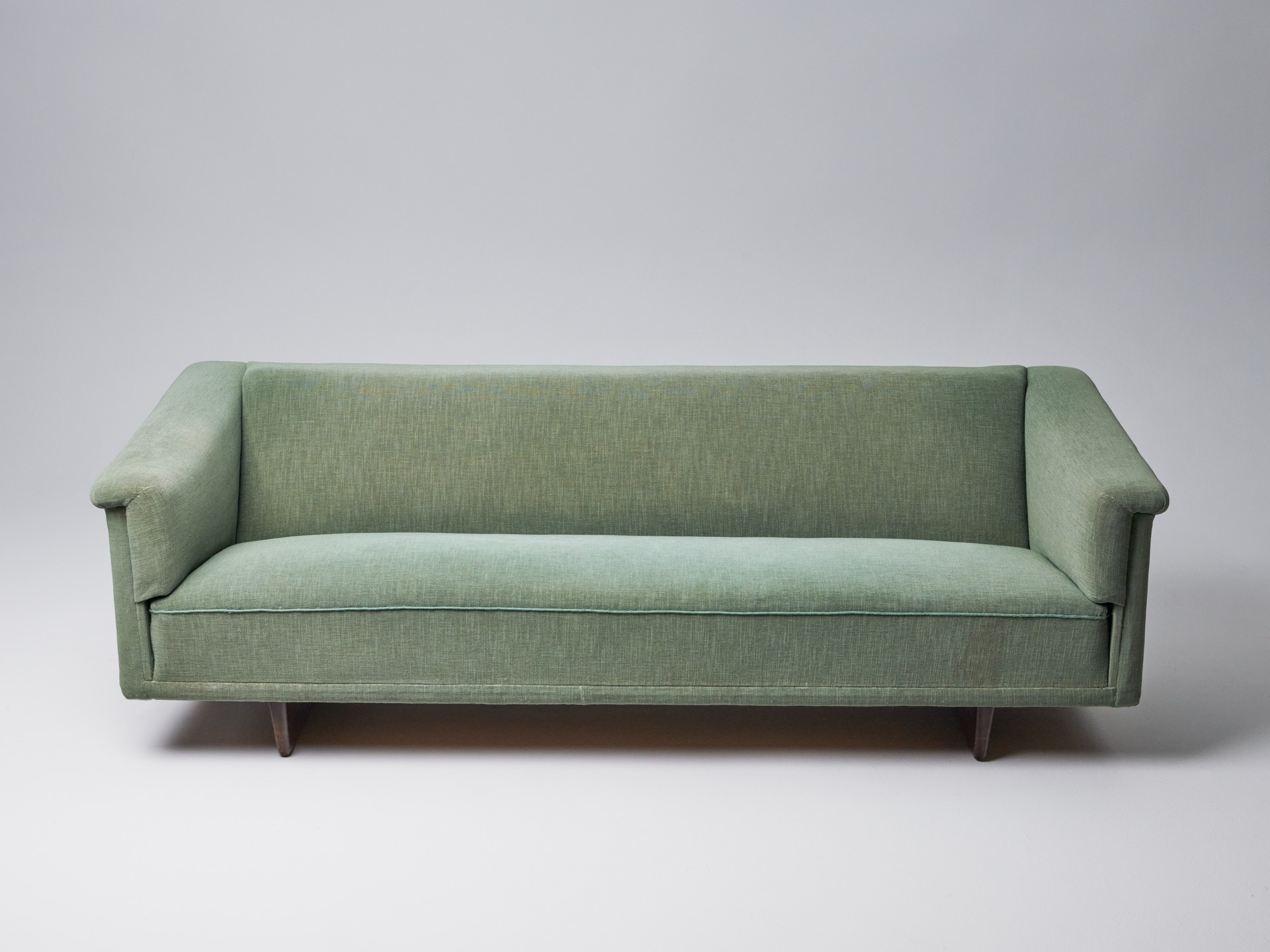 Sofa image 2