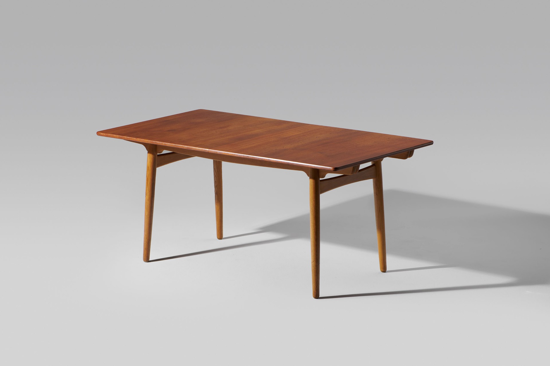 Extendable Dining Table image 2