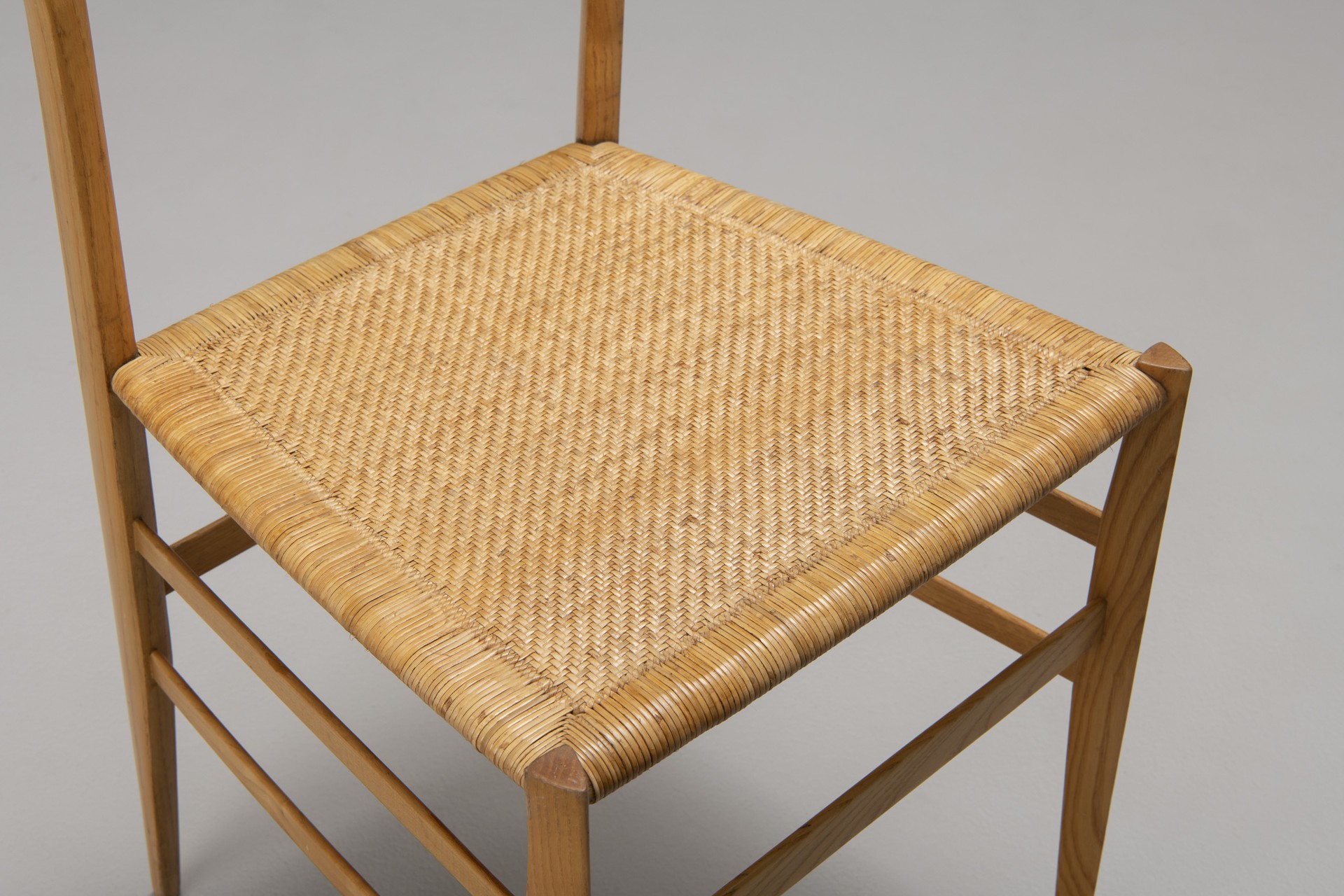 Set of Six "Superleggera" Chairs image 6