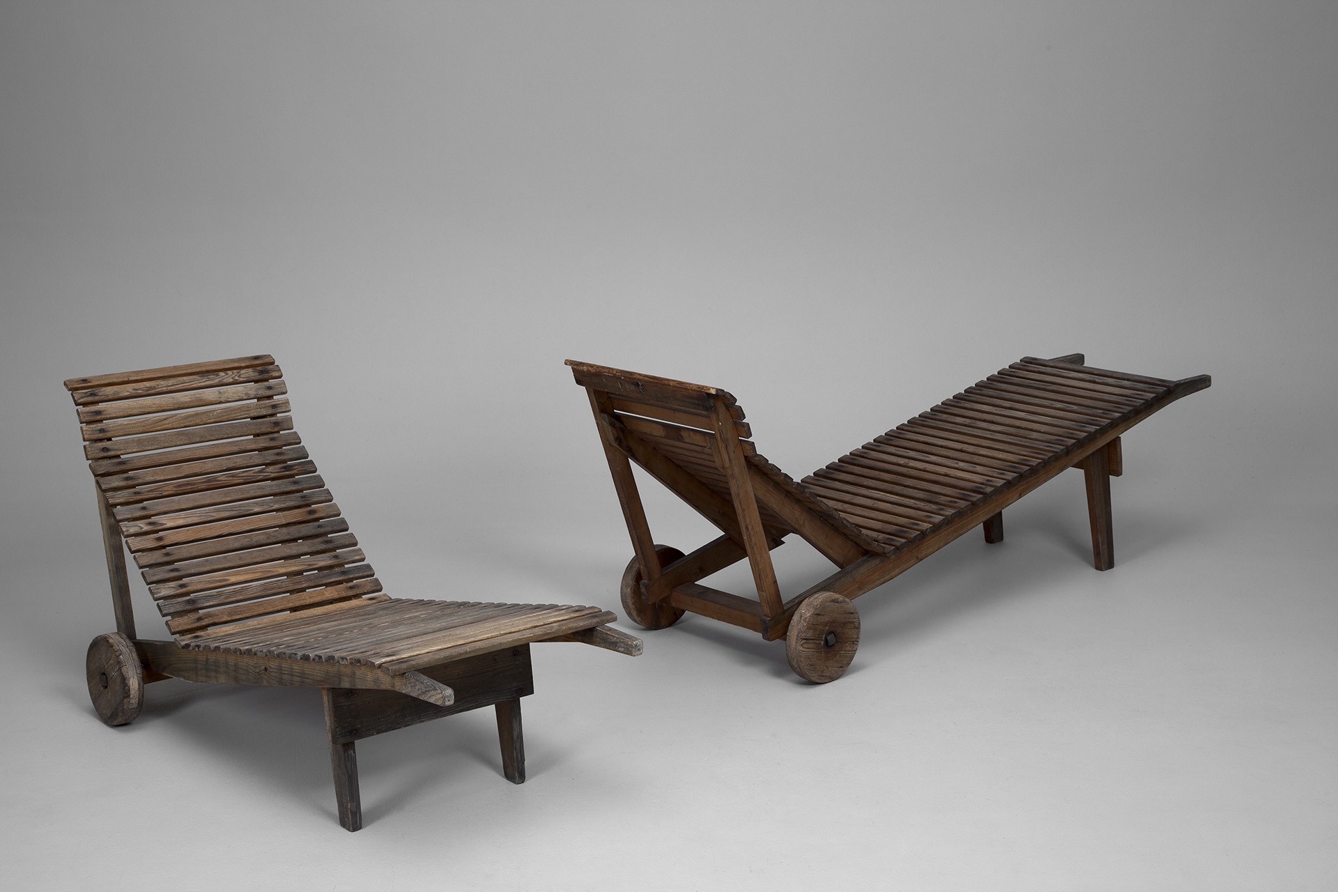 Sun beds image 4