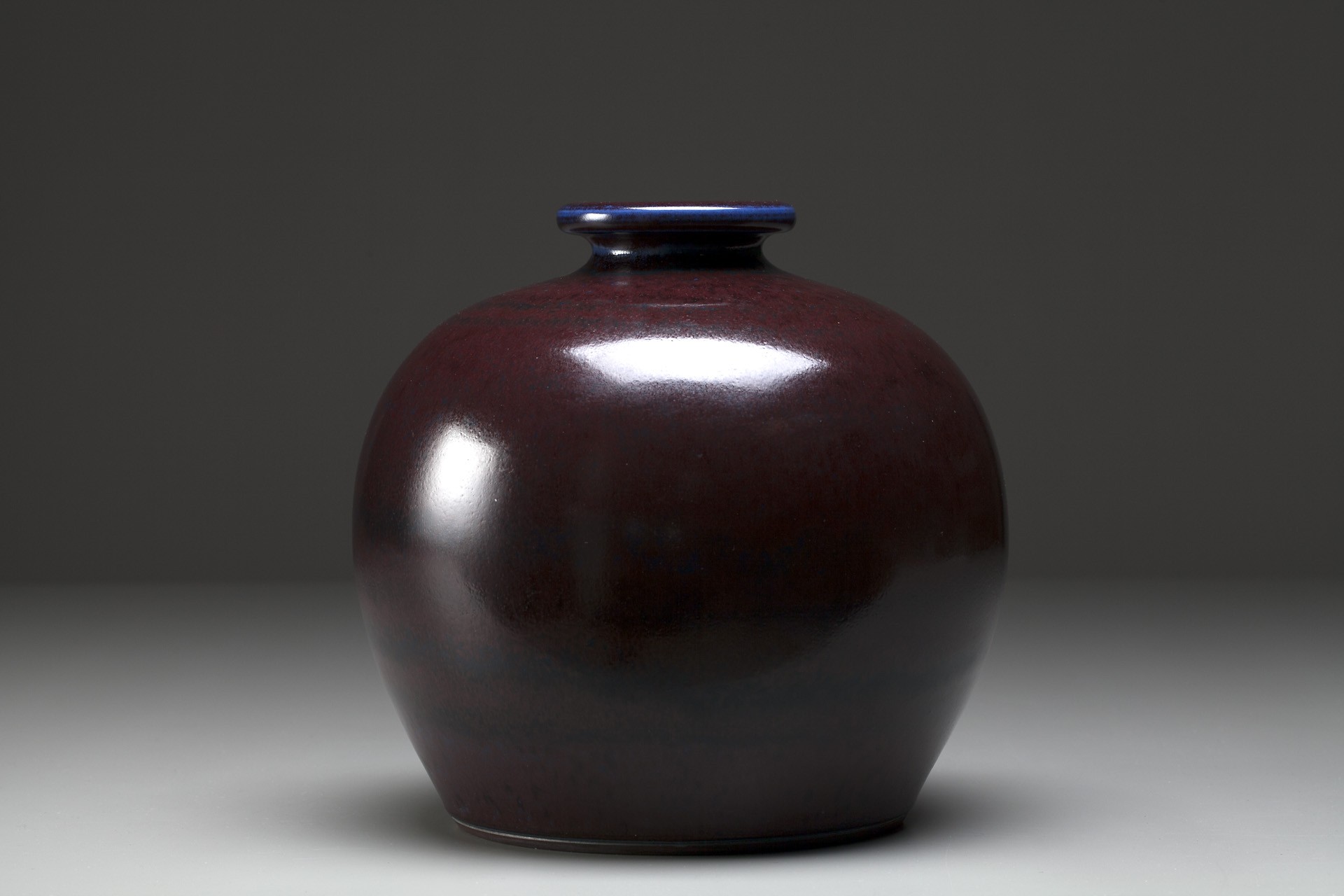 'Aniara' Vase image 2