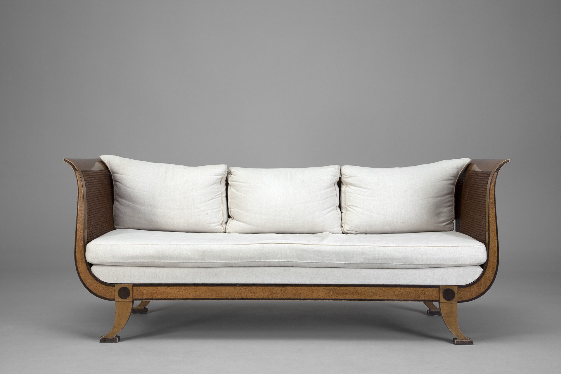 Sofa image 2