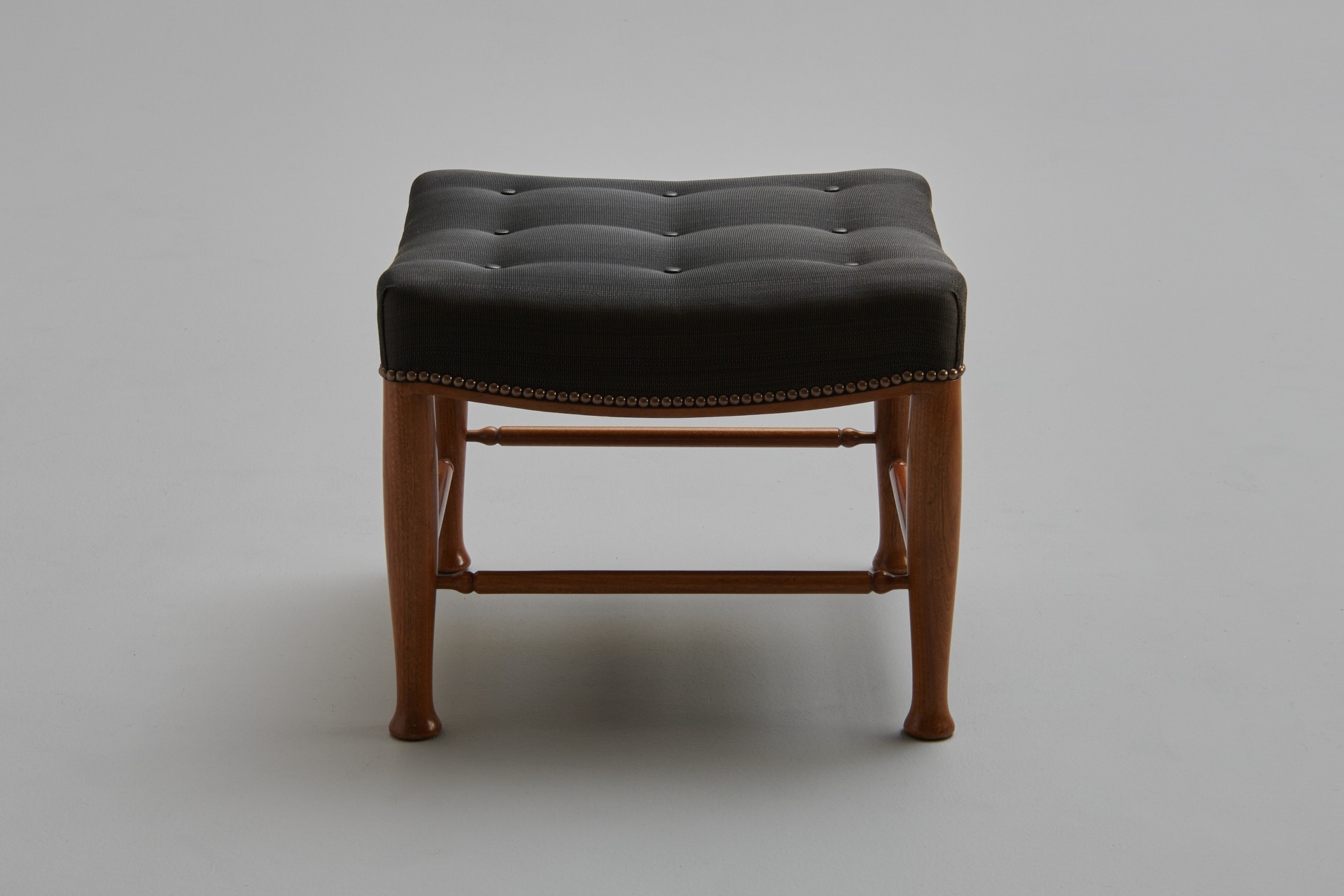 Stool, Model no. 902 image 2