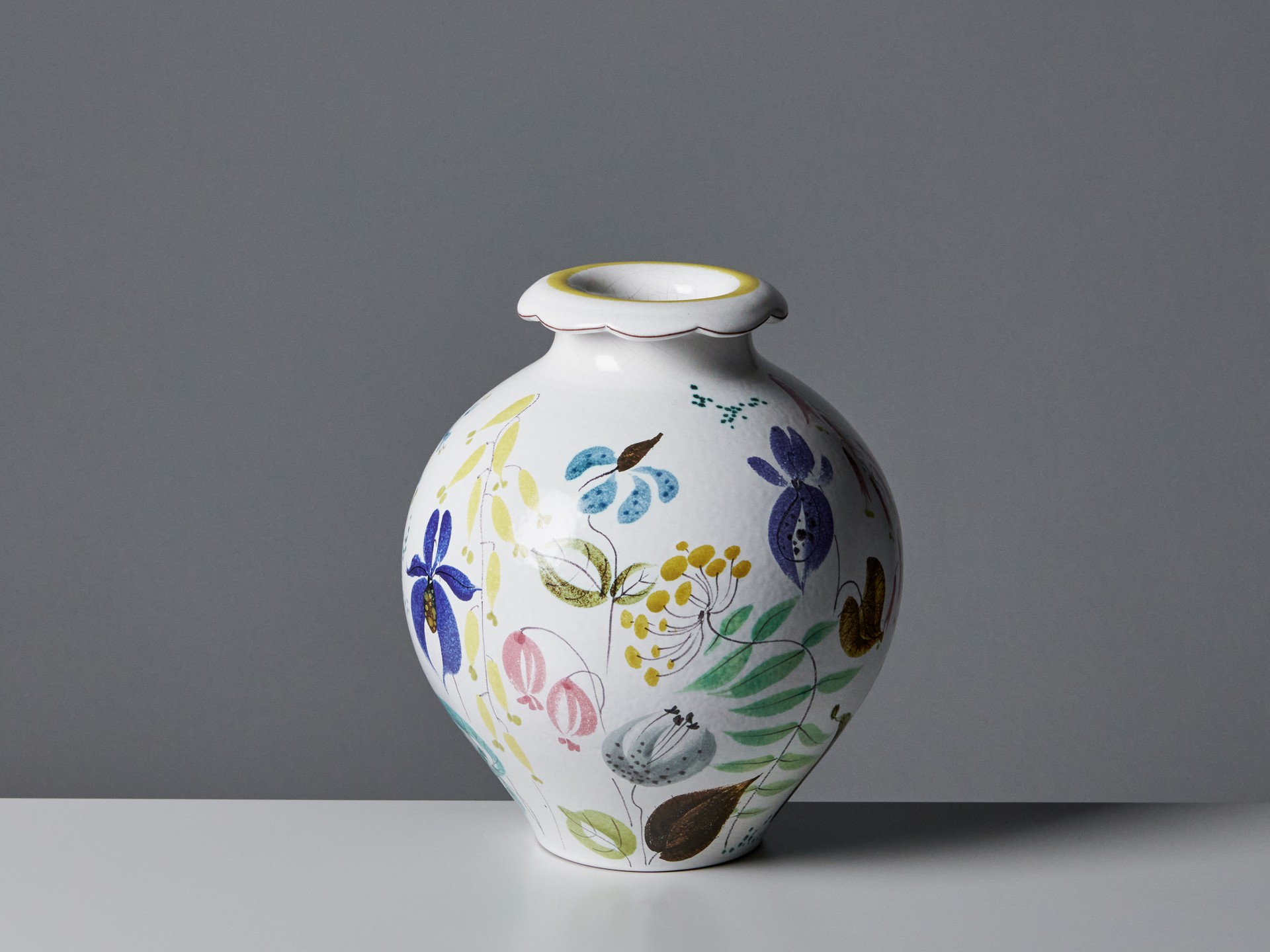 Vase image 3
