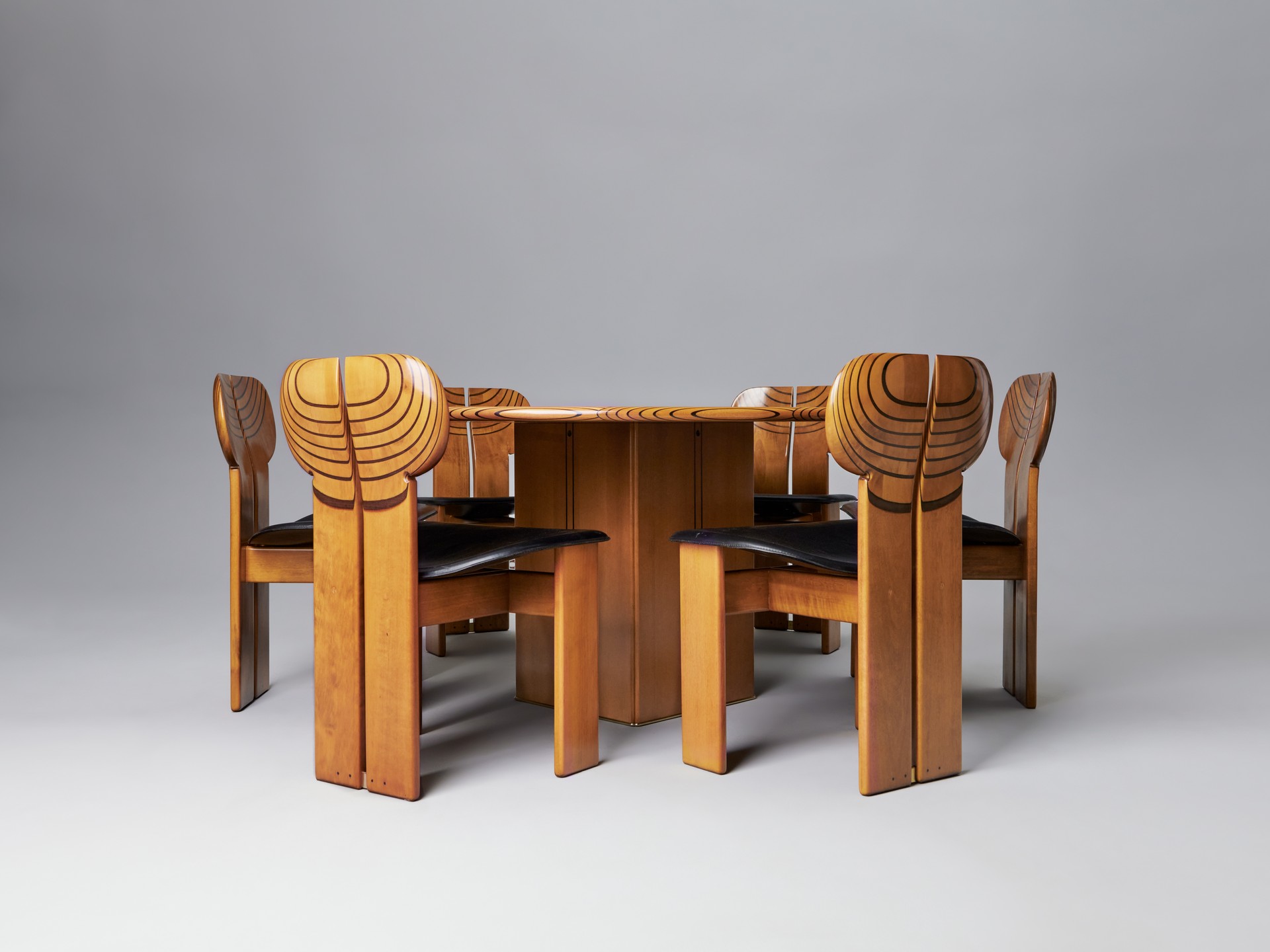 'Africa' Table image 10