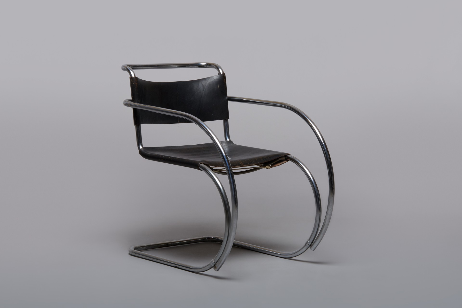 Pair of Armchairs, Model no. MR-20 image 2