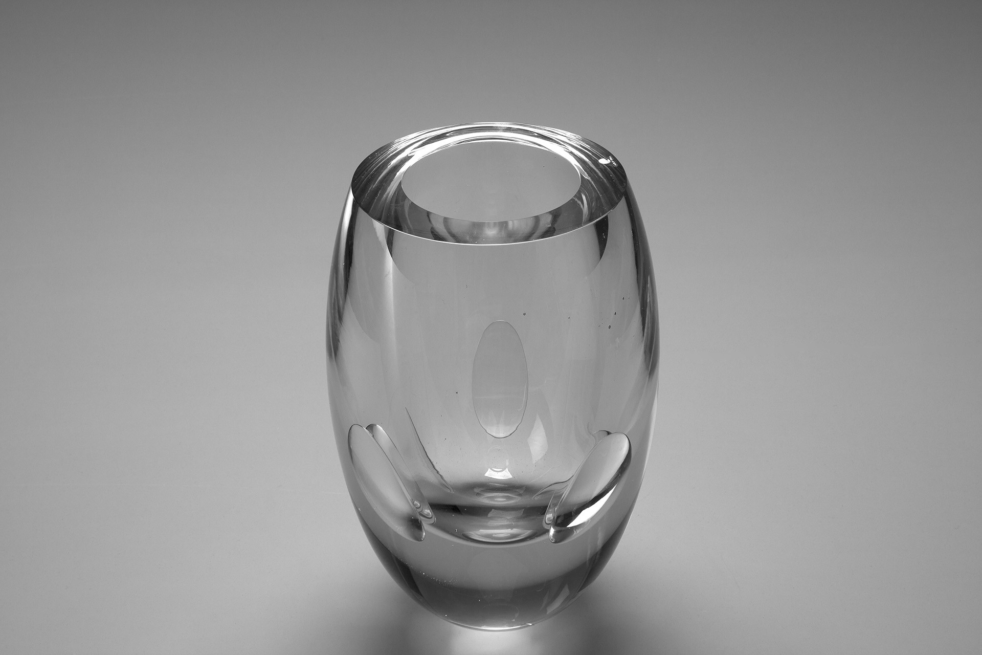 'Claritas' Vase image 2