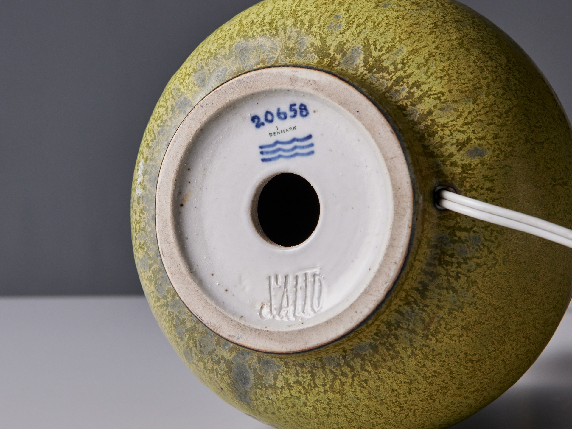Table Lamp image 5