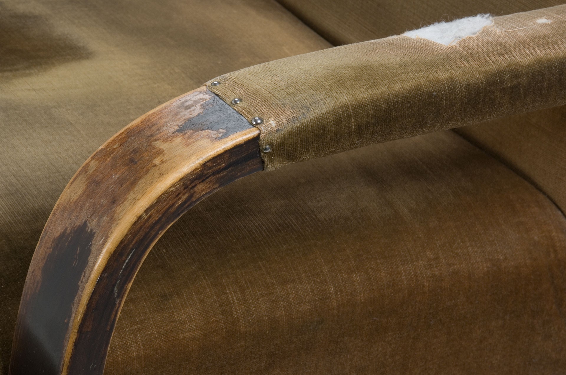 Pair of Alvar Aalto Armchairs No. 401 image 2