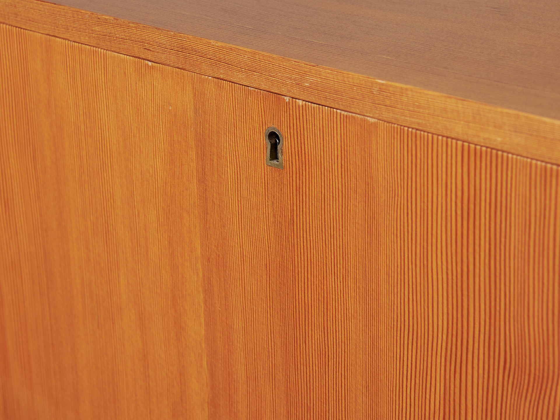 Bureau image 8