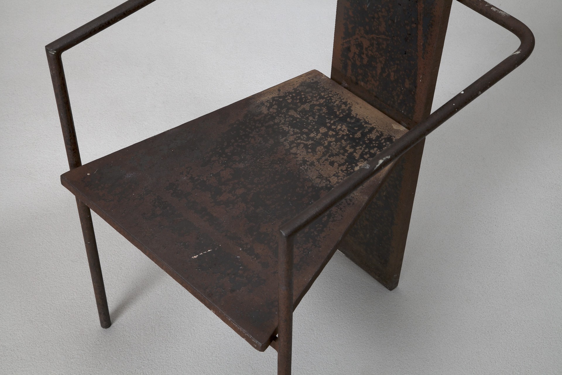 'Iron Concrete' Chair image 5