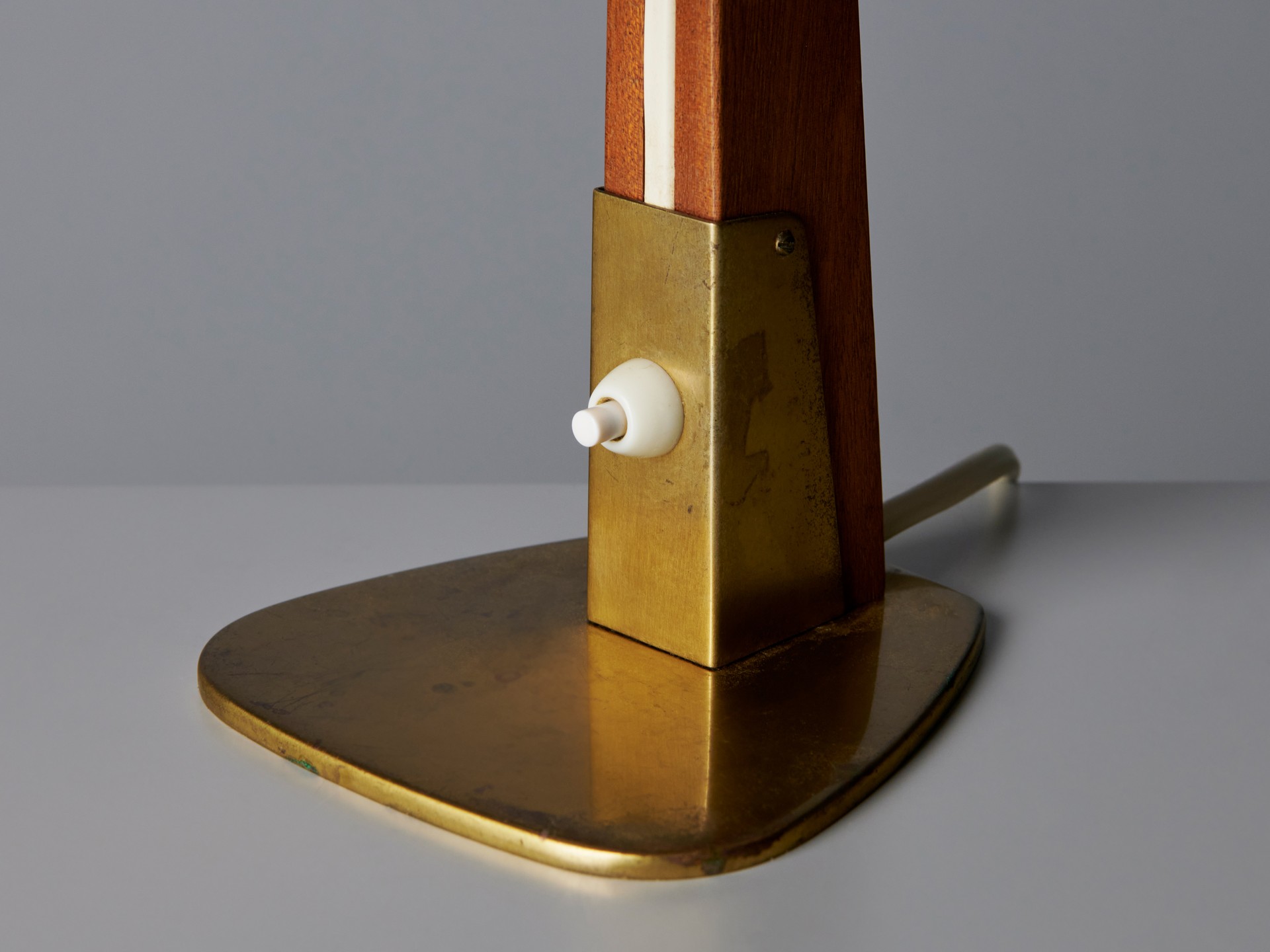 Table Lamp image 5