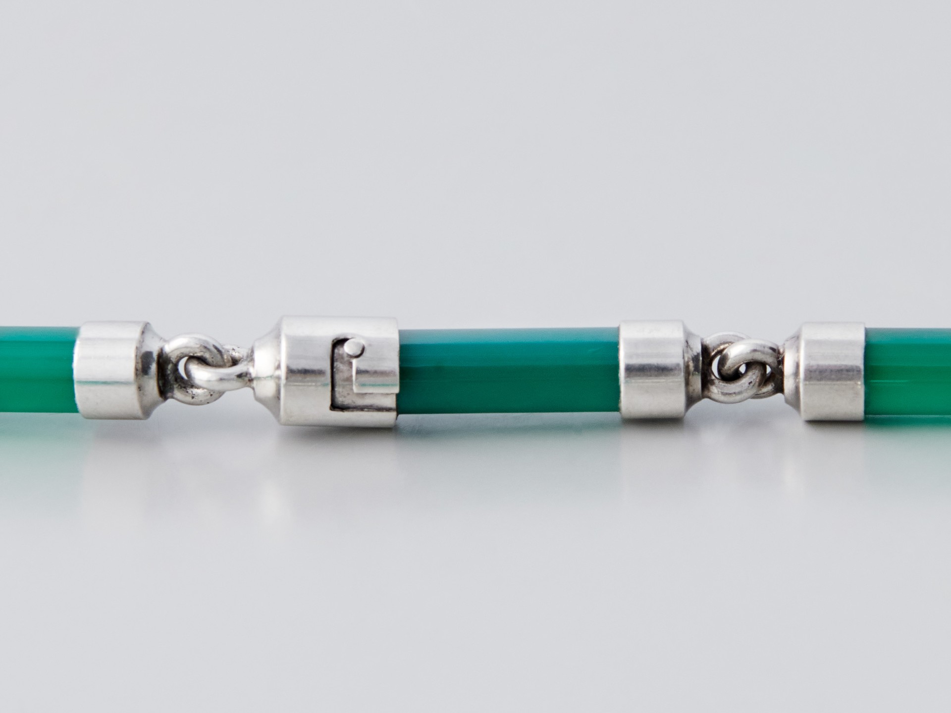 Necklace image 3