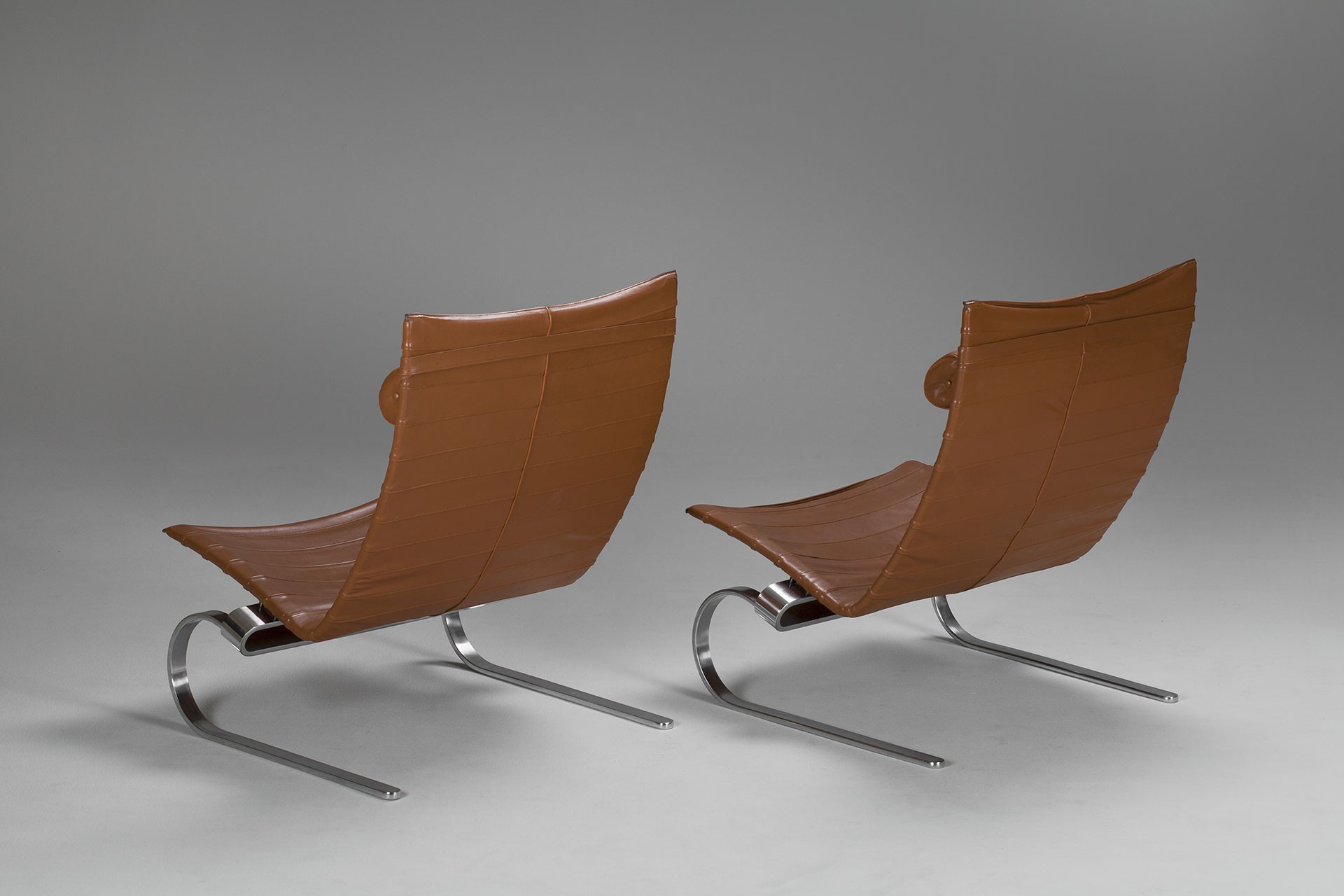 Pair of PK20 Chairs image 2